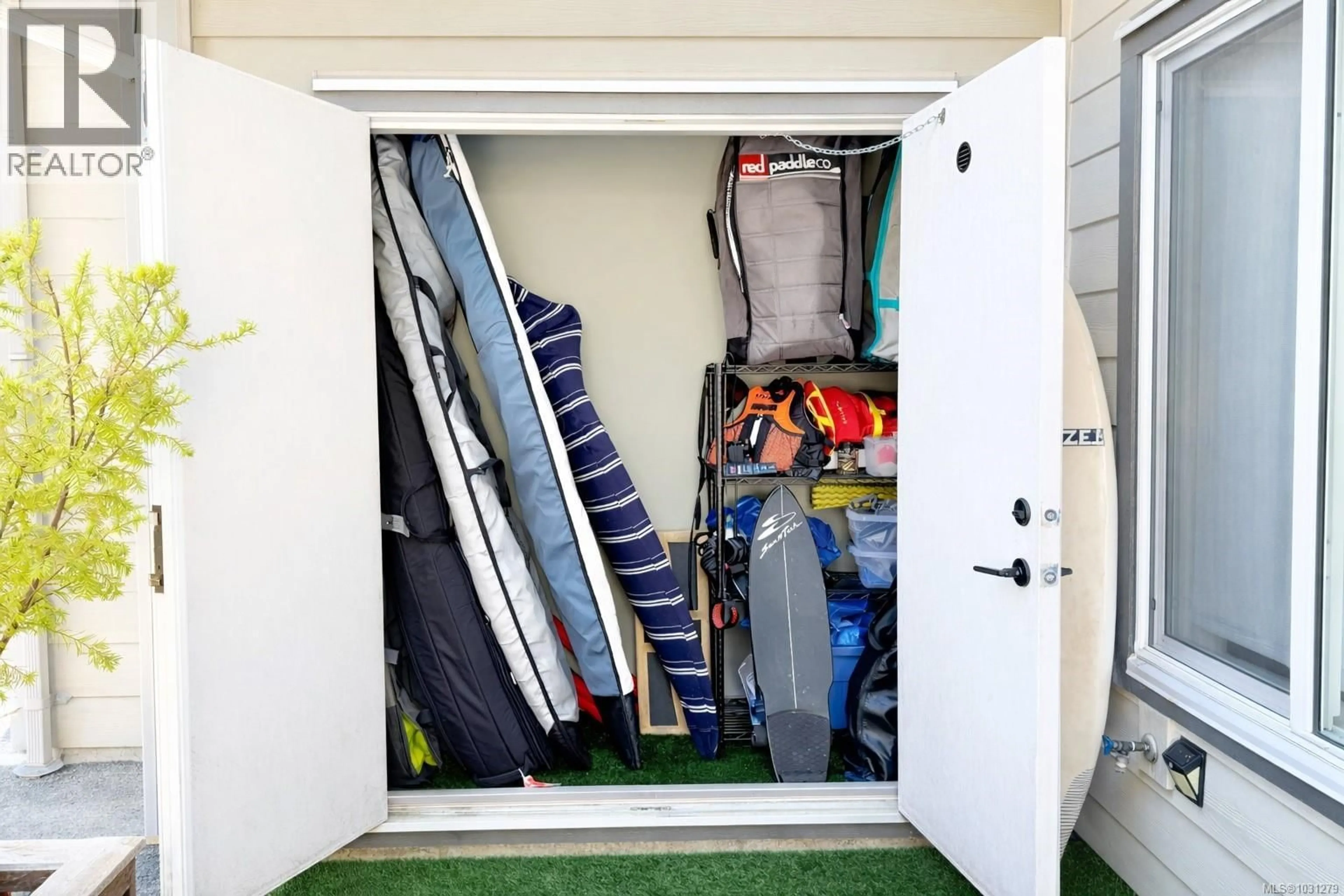 Storage room or clothes room or walk-in closet for 17 - 625 HELLESEN DRIVE, Tofino British Columbia V0R2Z0