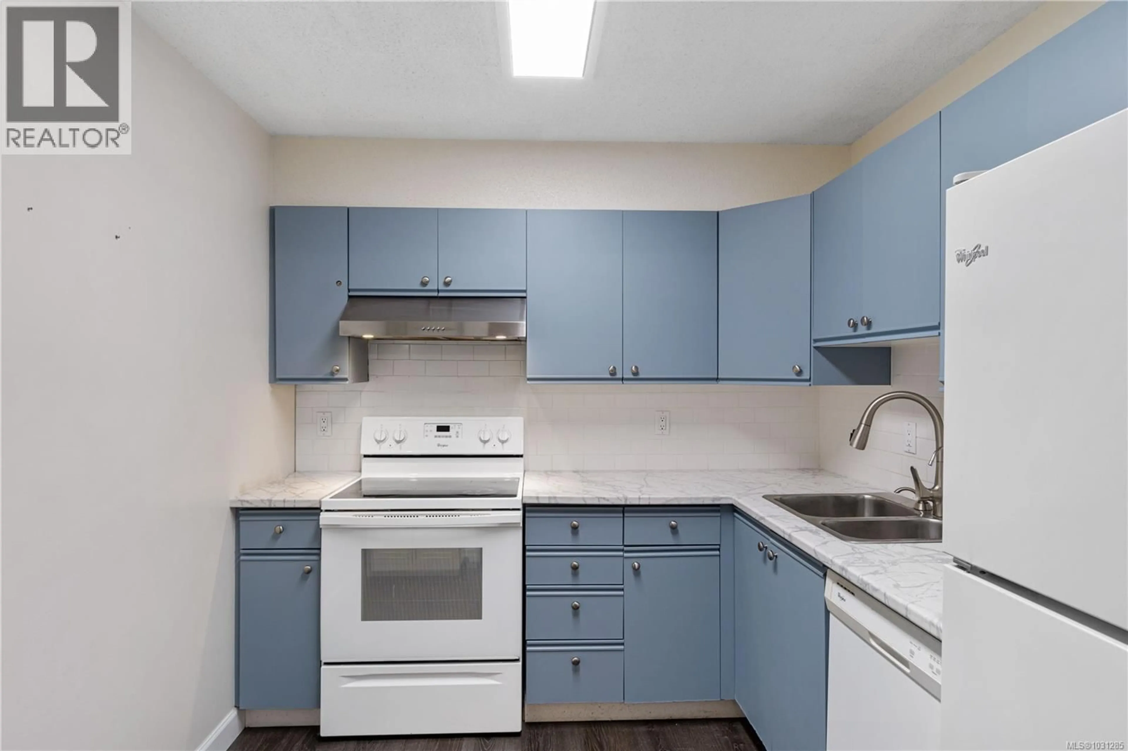 Standard kitchen, unknown for 130 - 6711 DOVER ROAD, Nanaimo British Columbia V9V1L9