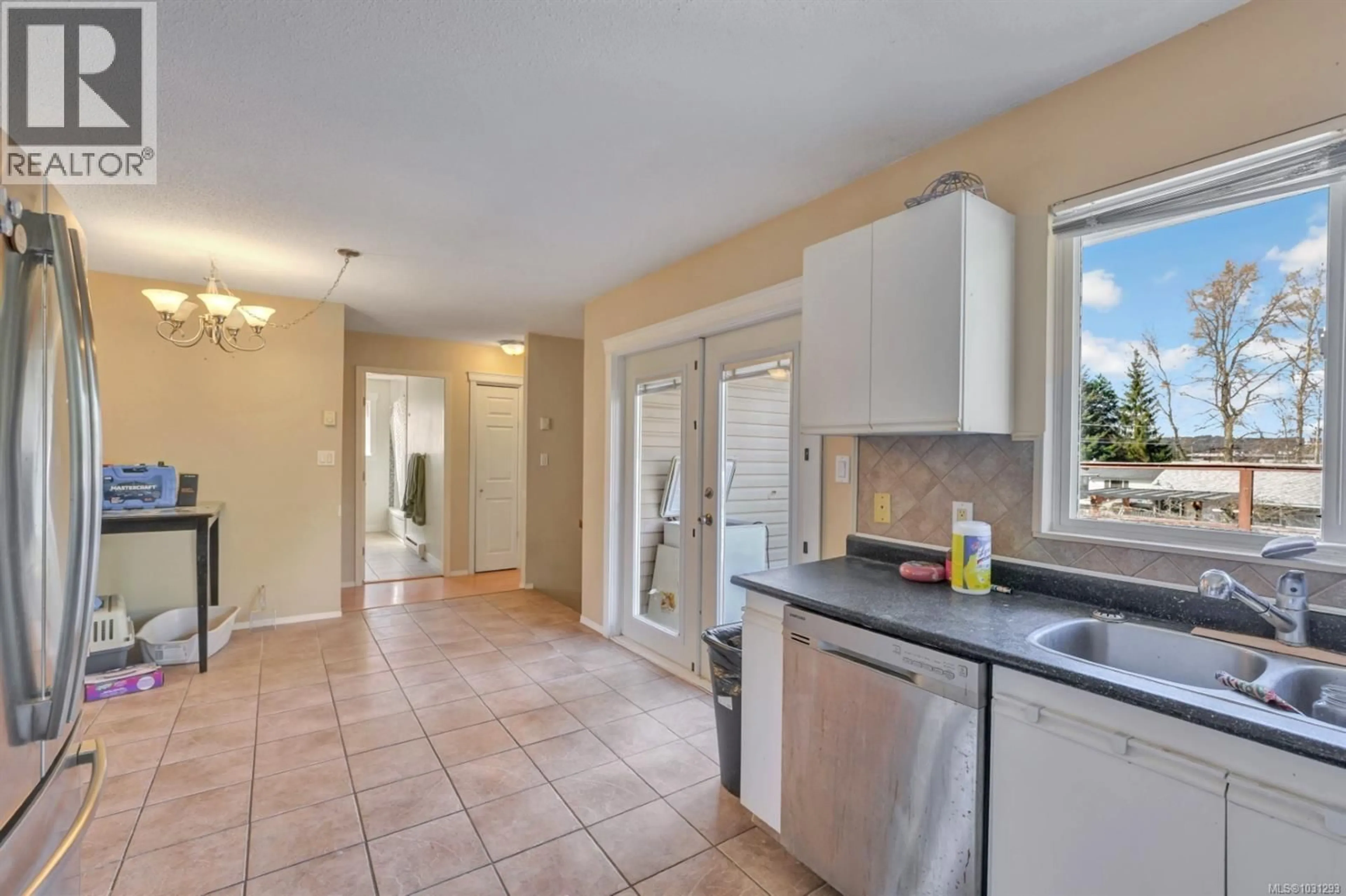 Unknown for 680 CHELSEA STREET, Nanaimo British Columbia V9S1Y1