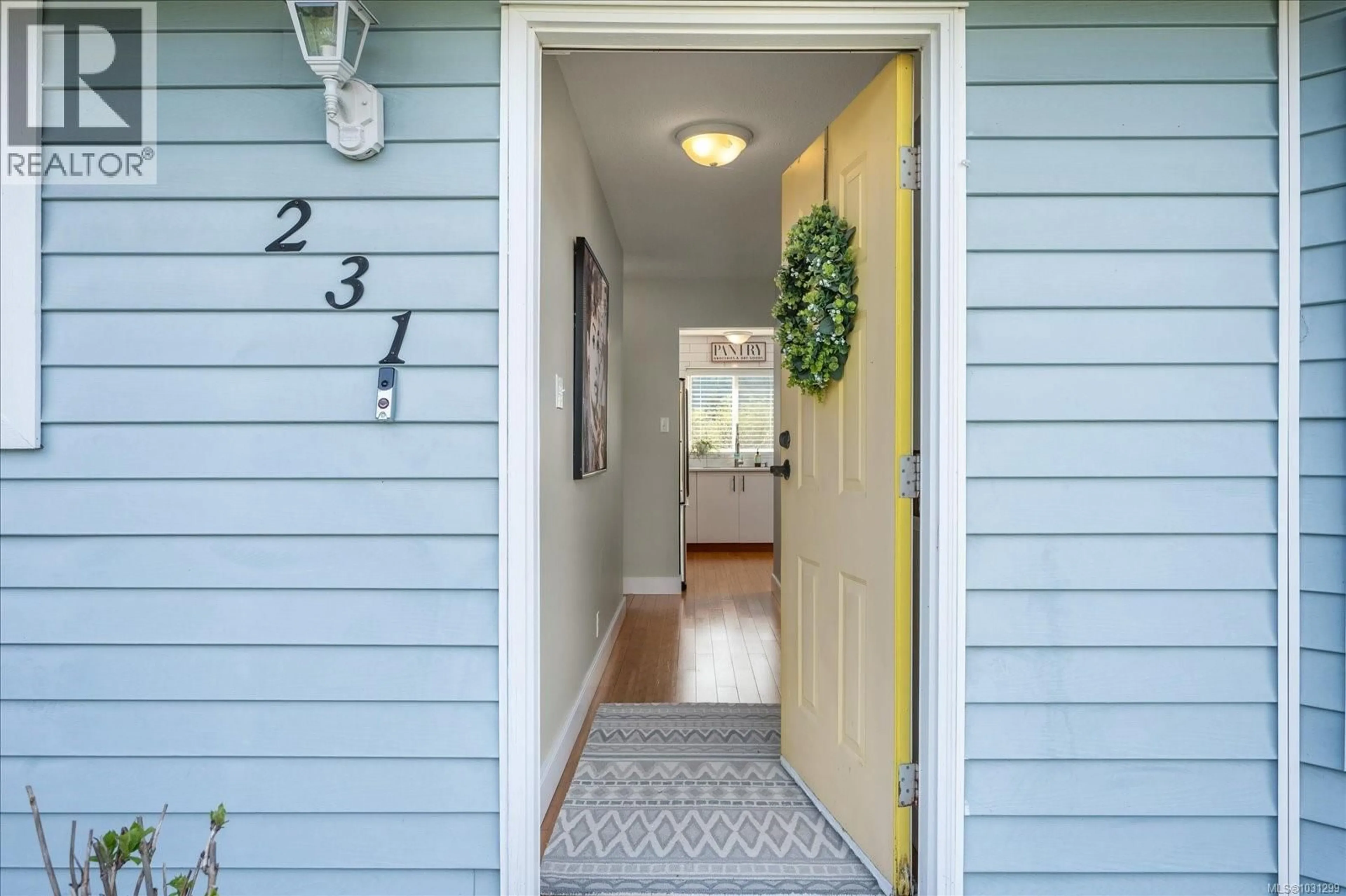 Indoor entryway for 231 DERBY PLACE, Nanaimo British Columbia V9R6H3