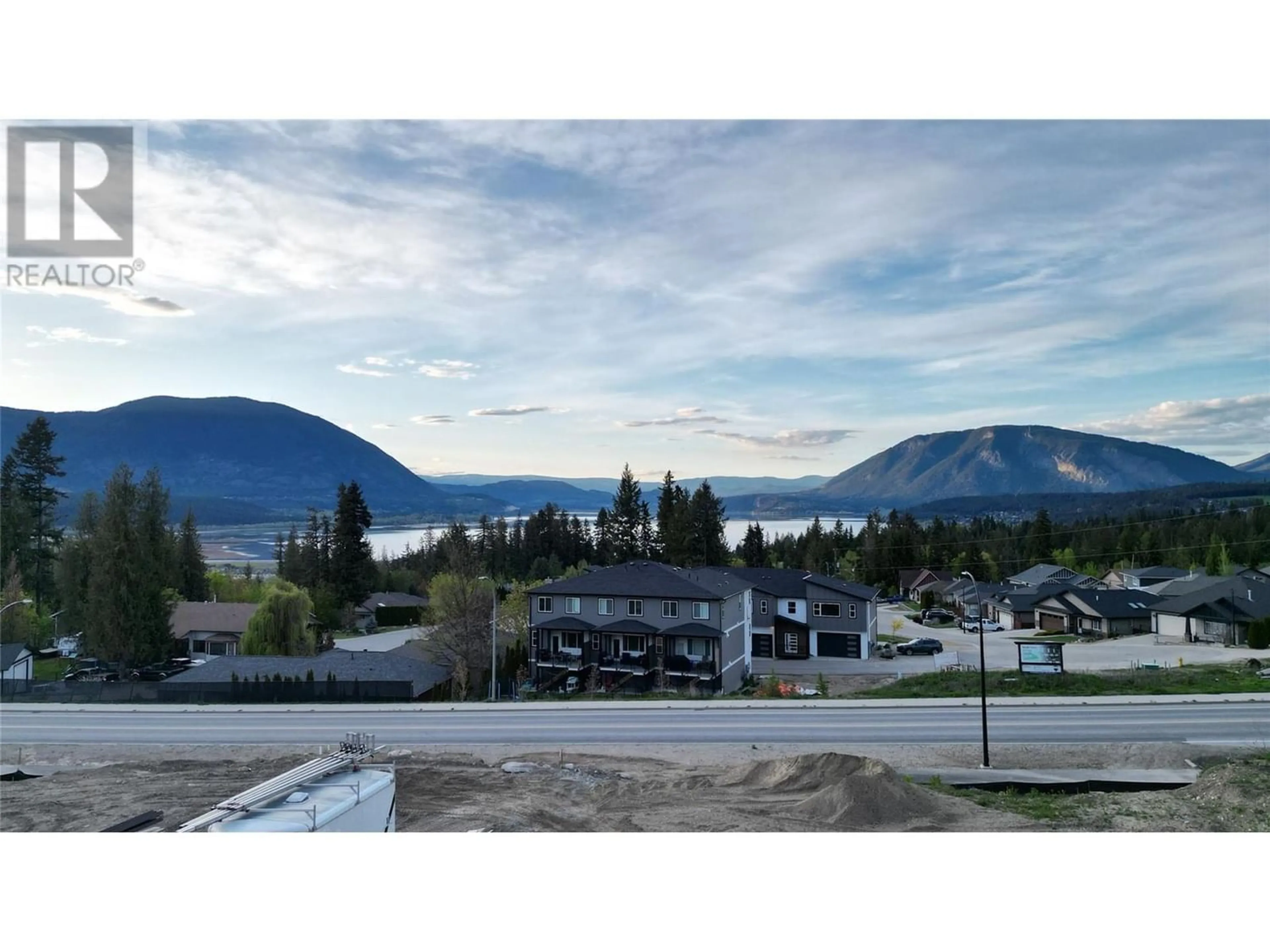 Lakeview for 981 12 Street SE Unit# Prop. 14, Salmon Arm British Columbia V1E2C8