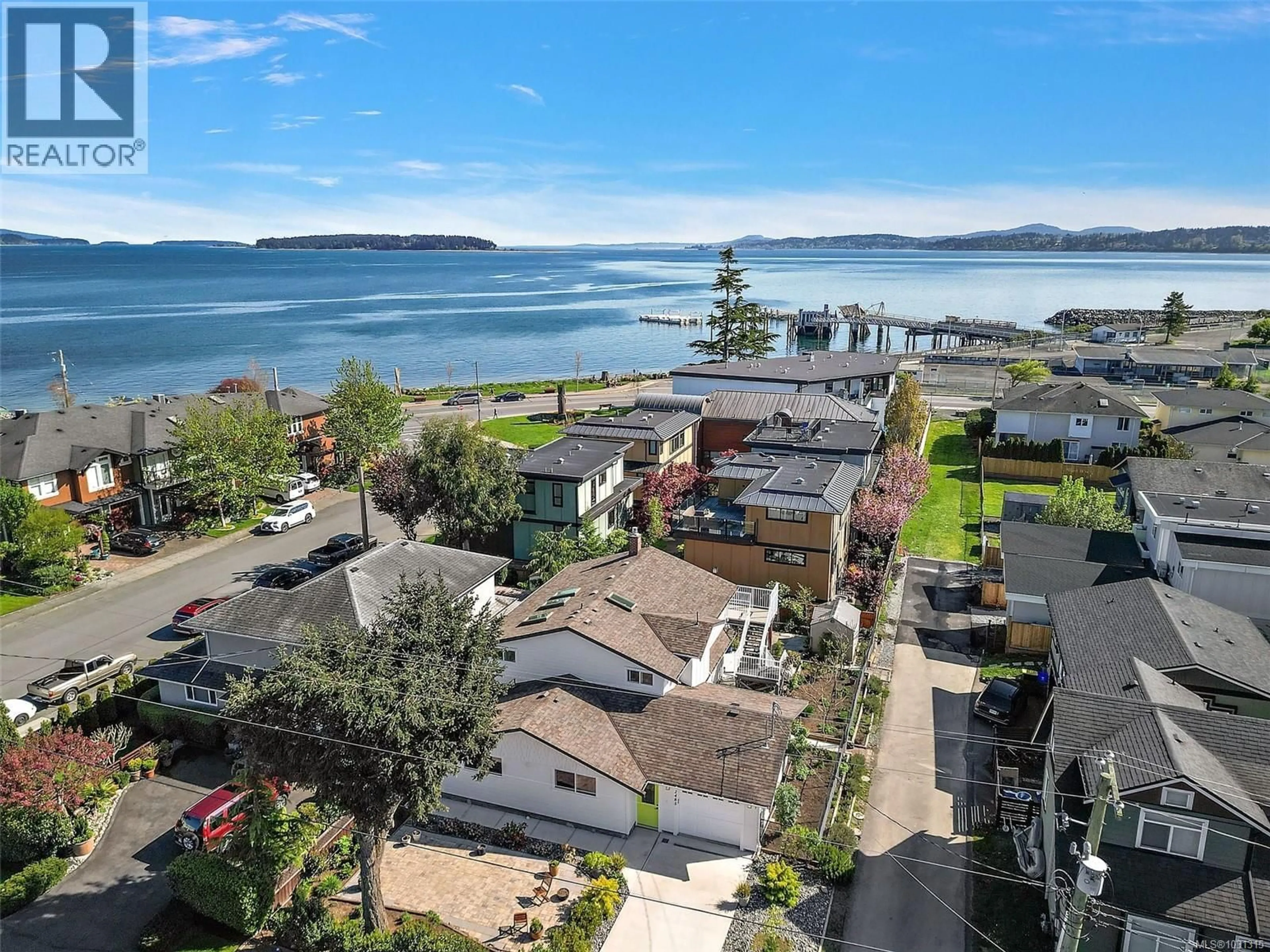 A pic from outside/outdoor area/front of a property/back of a property/a pic from drone, water/lake/river/ocean view for 2485 ORCHARD AVENUE, Sidney British Columbia V8L1V4