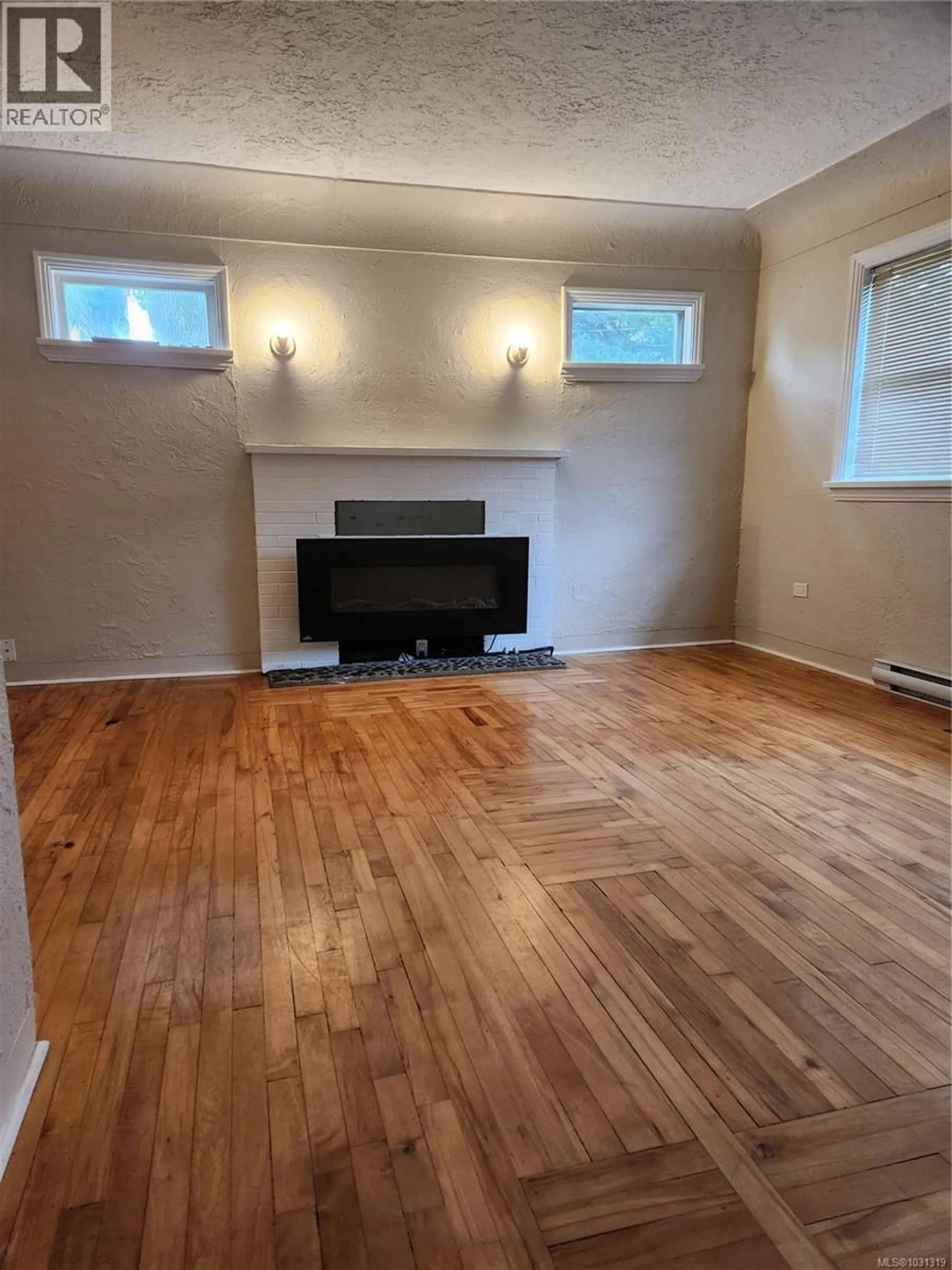 A pic of a room for 4371 SHELBOURNE STREET, Saanich British Columbia V8N3G4