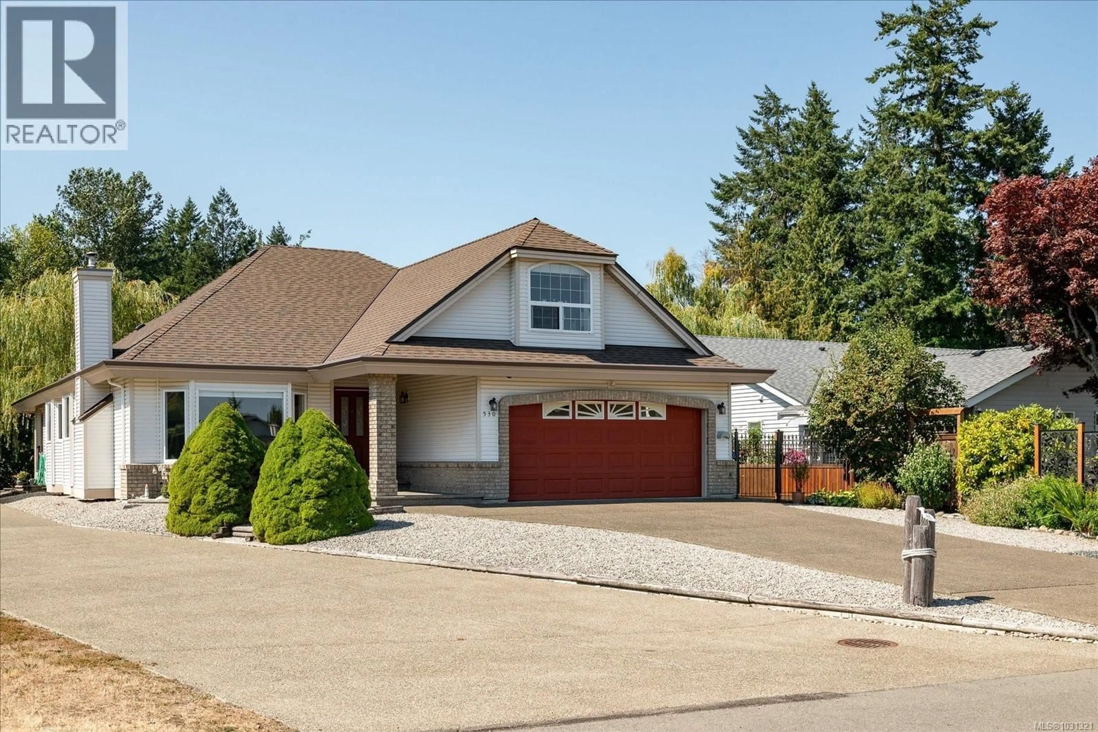 Home with vinyl exterior material, street for 530 DALMATIAN DRIVE, French Creek British Columbia V9P1Y4