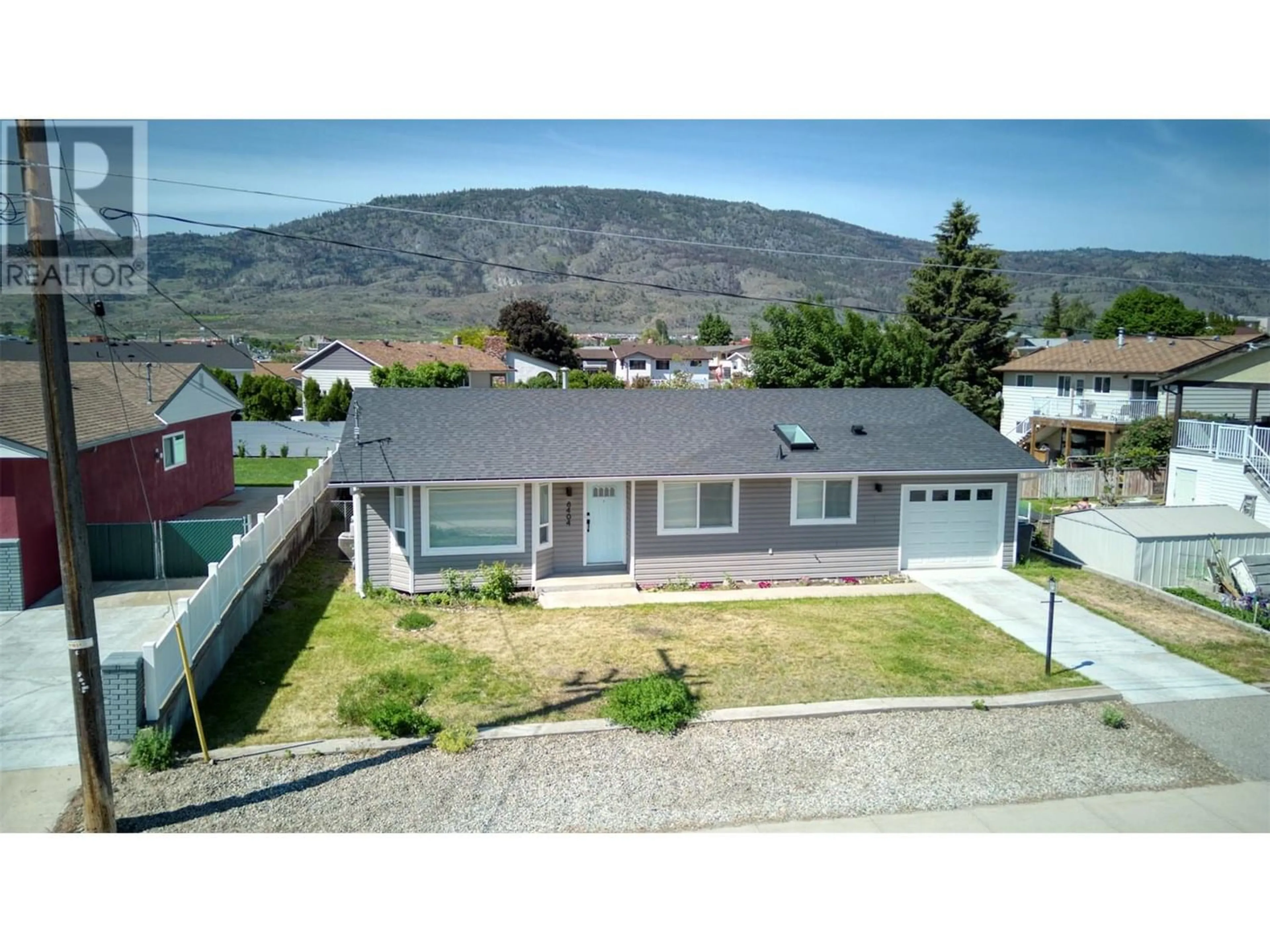 Frontside or backside of a home for 8404 87TH Street, Osoyoos British Columbia V0H1V2