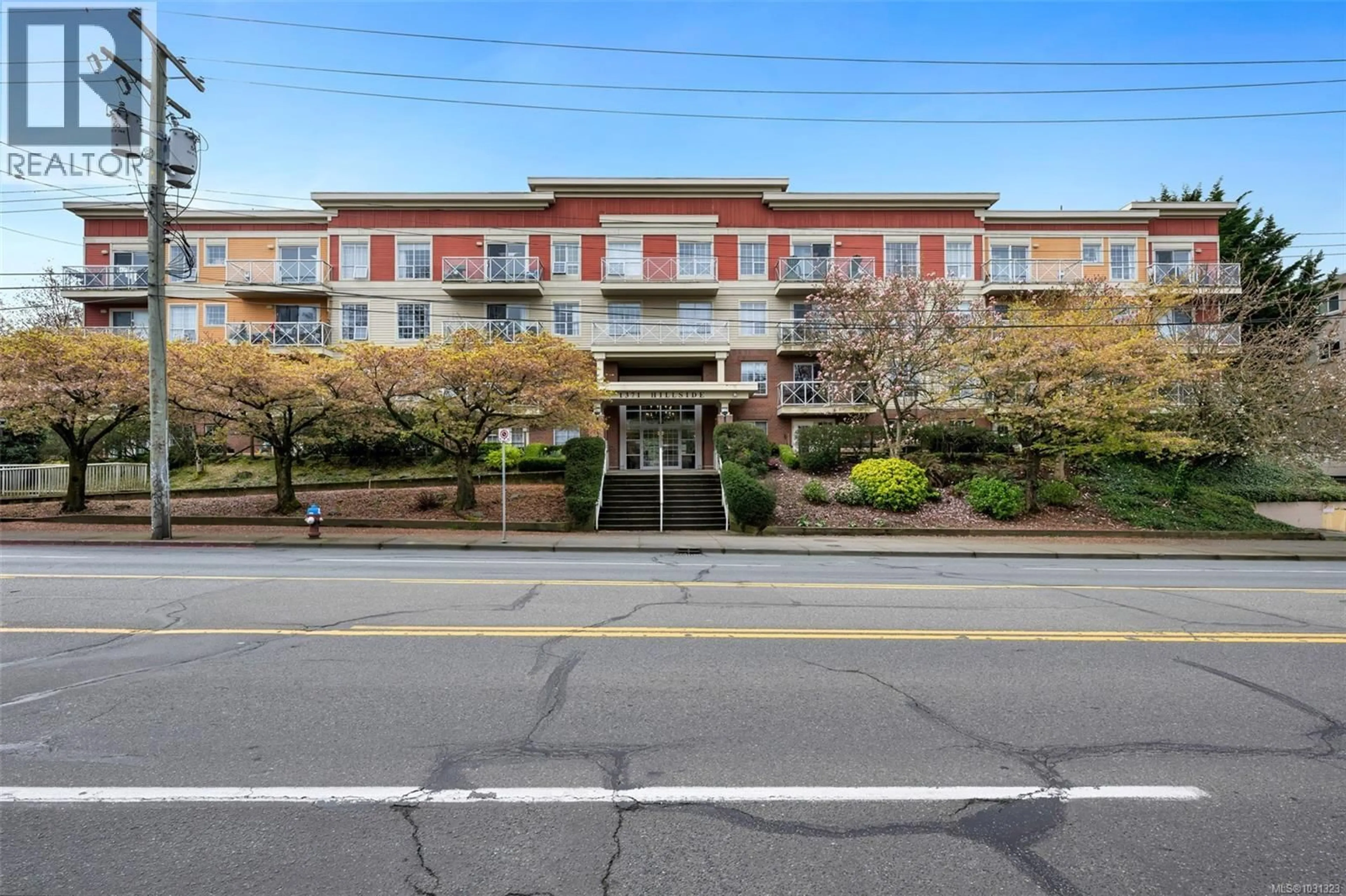 Unknown for 108 - 1371 HILLSIDE AVENUE, Victoria British Columbia V8T2B3