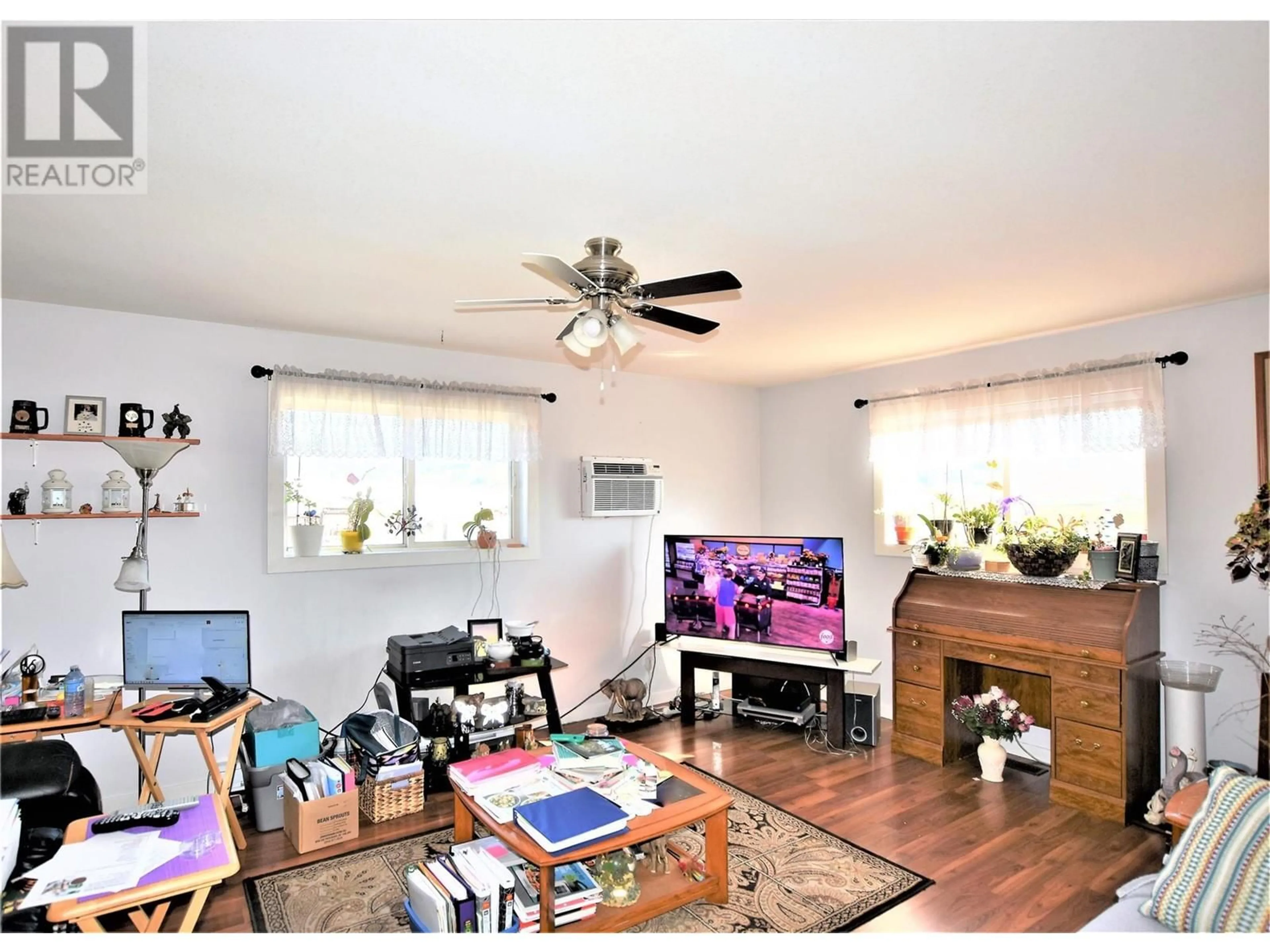 A pic of a room for 12477 WESTSIDE ROAD, Vernon British Columbia V1H1Z3