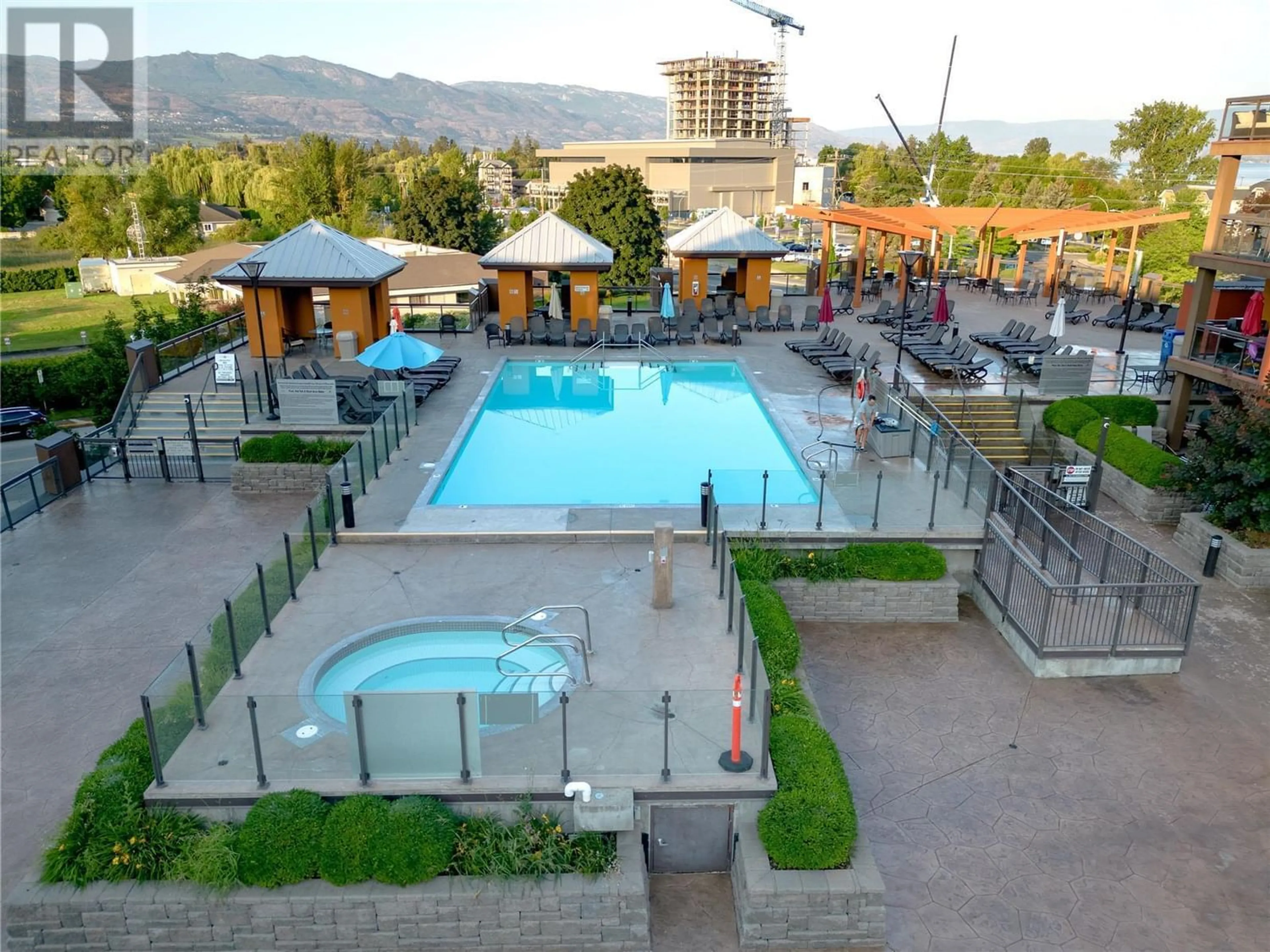 Indoor or outdoor pool for 654 Cook Road Unit# 416, Kelowna British Columbia V1W3G7