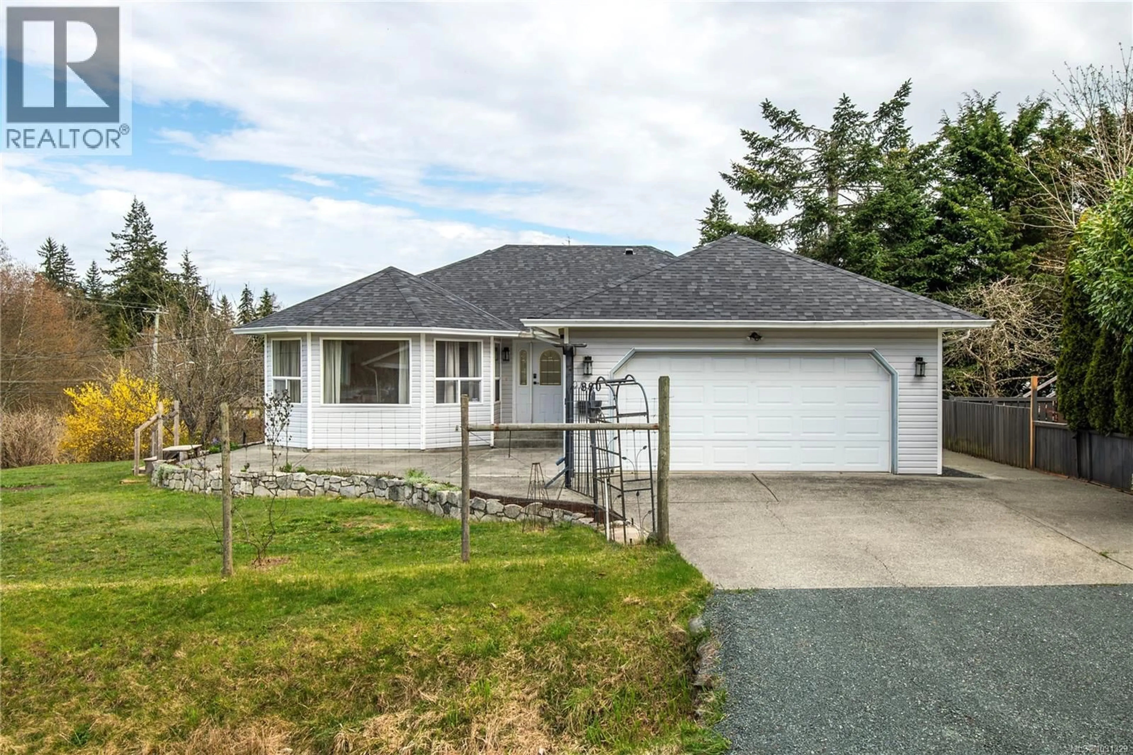 A pic from outside/outdoor area/front of a property/back of a property/a pic from drone, street for 880 NICHOLLS ROAD, Campbell River British Columbia V9W3P6