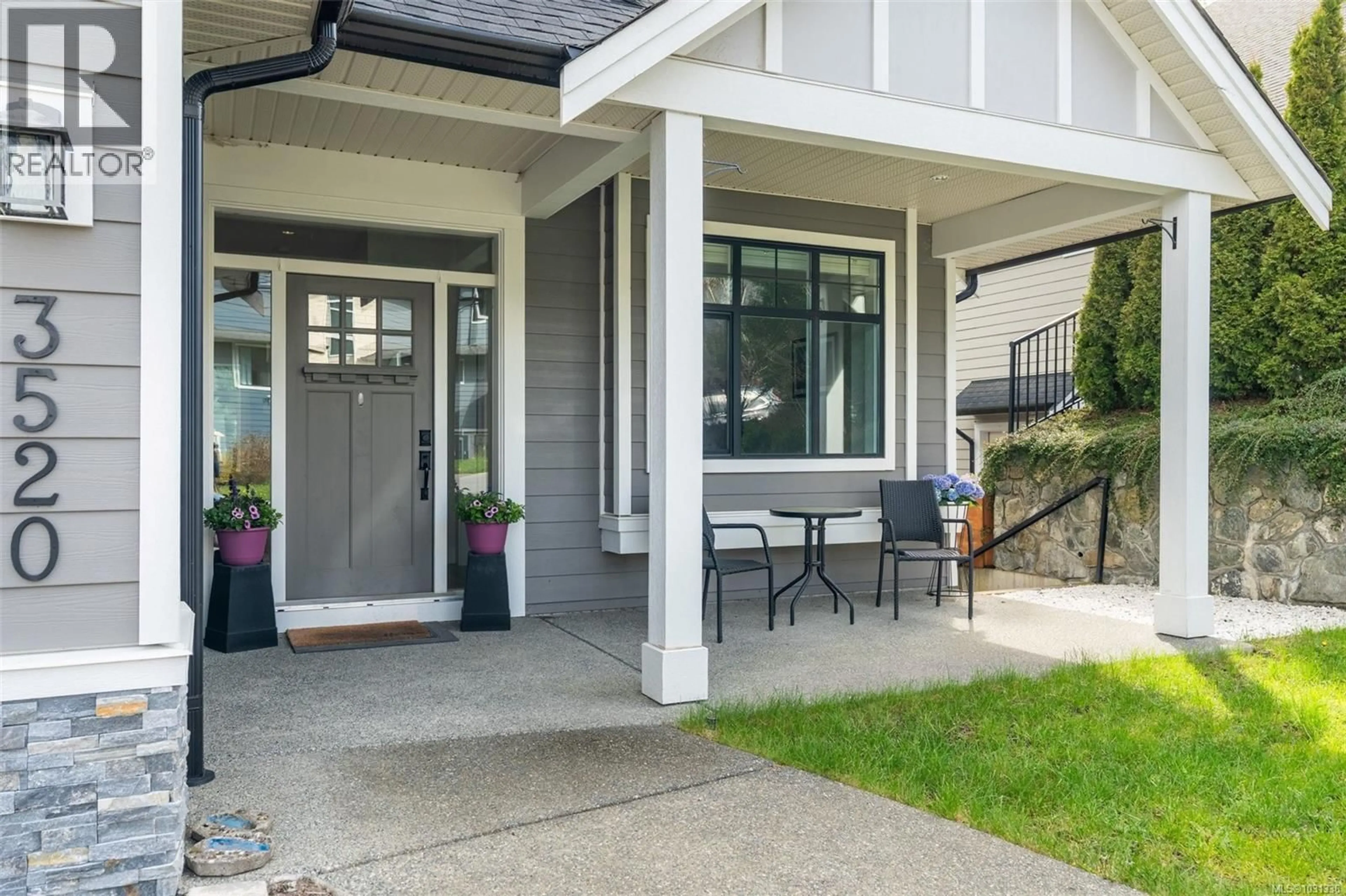 Indoor entryway for 3520 PAPERBARK CRESCENT, Langford British Columbia V9C0L5