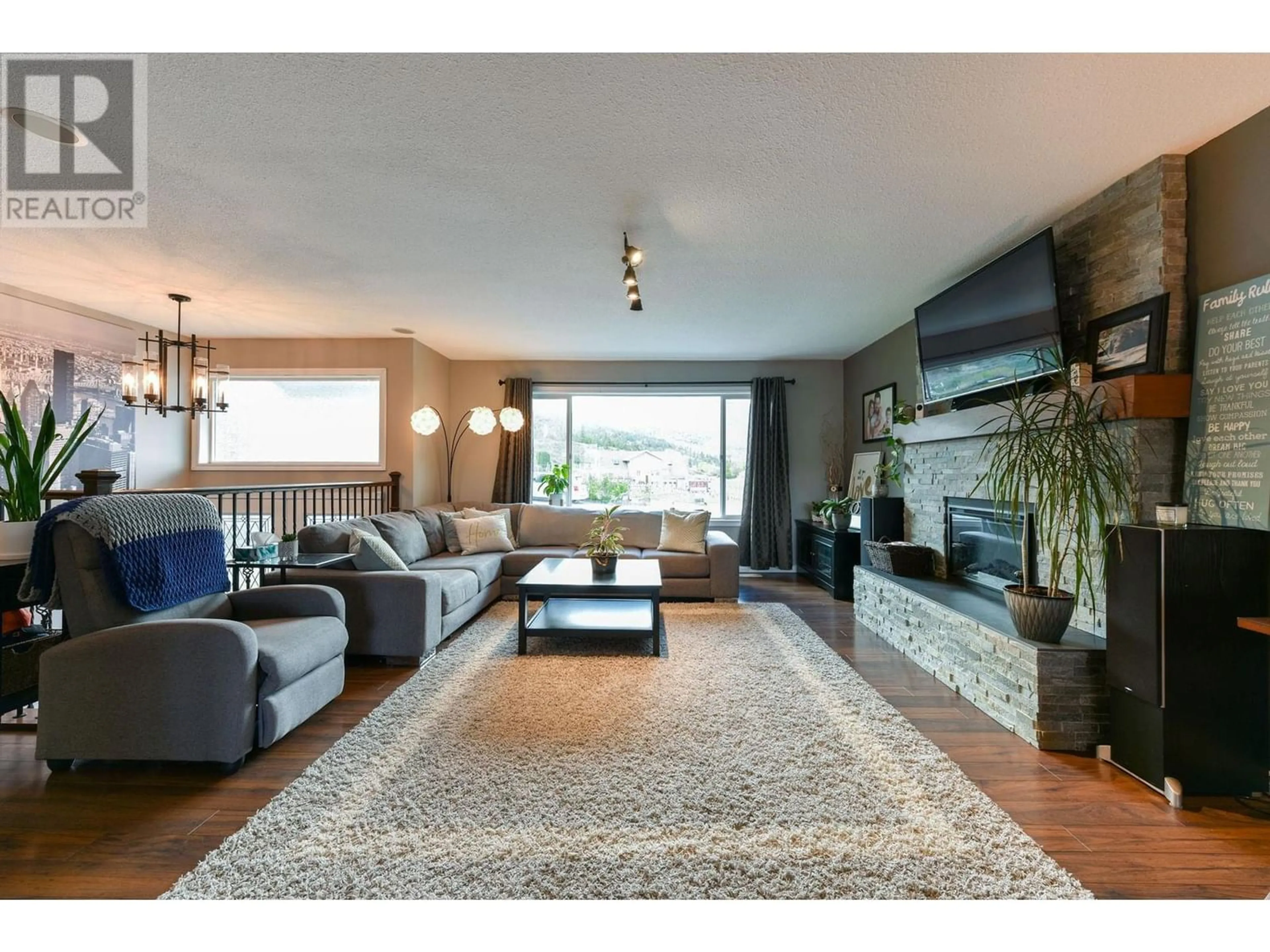 Living room for 115 Birch Avenue, Kaleden British Columbia V0H1K0