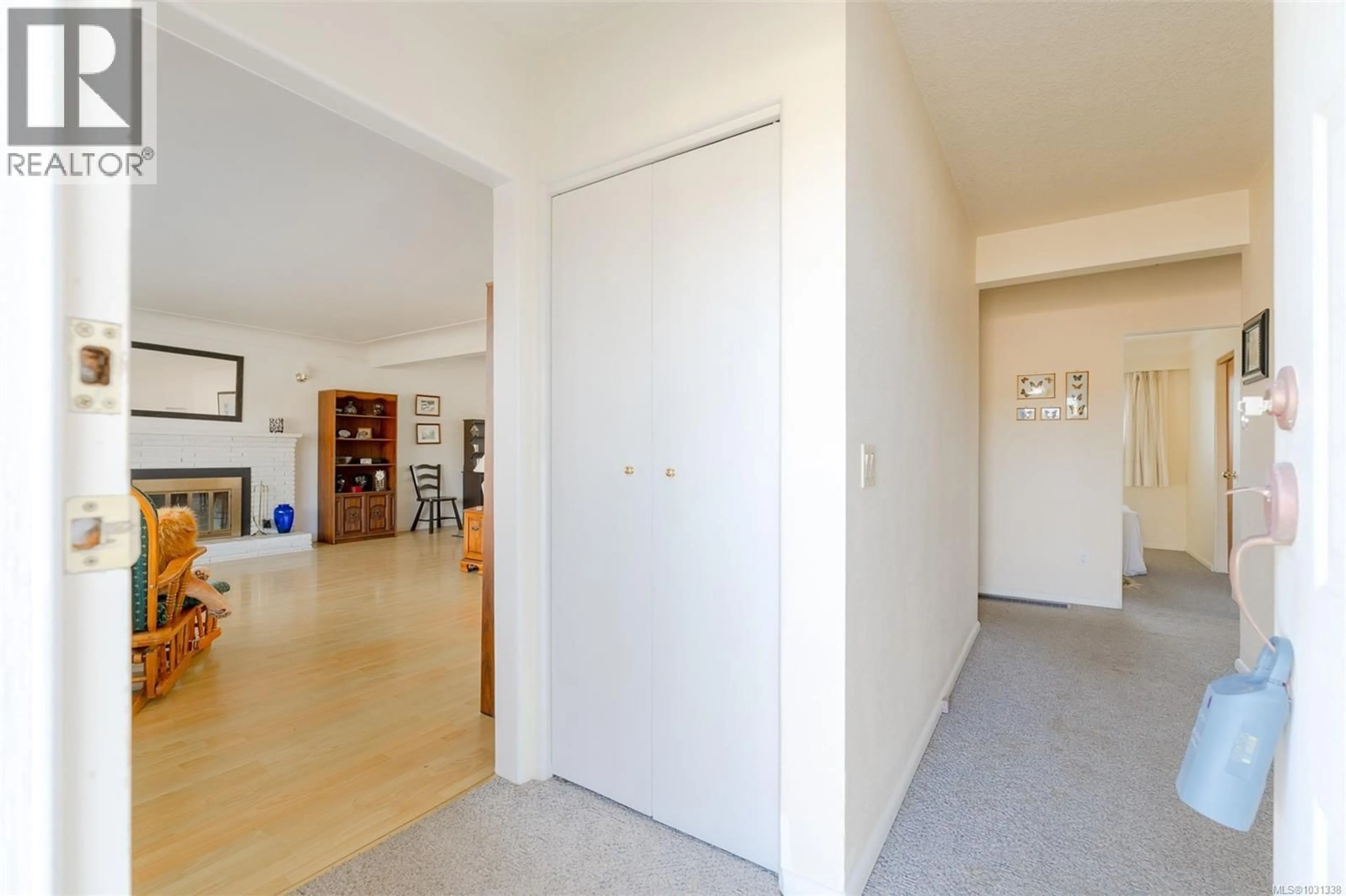 Indoor foyer for 2465 6TH AVENUE, Port Alberni British Columbia V9Y2J1