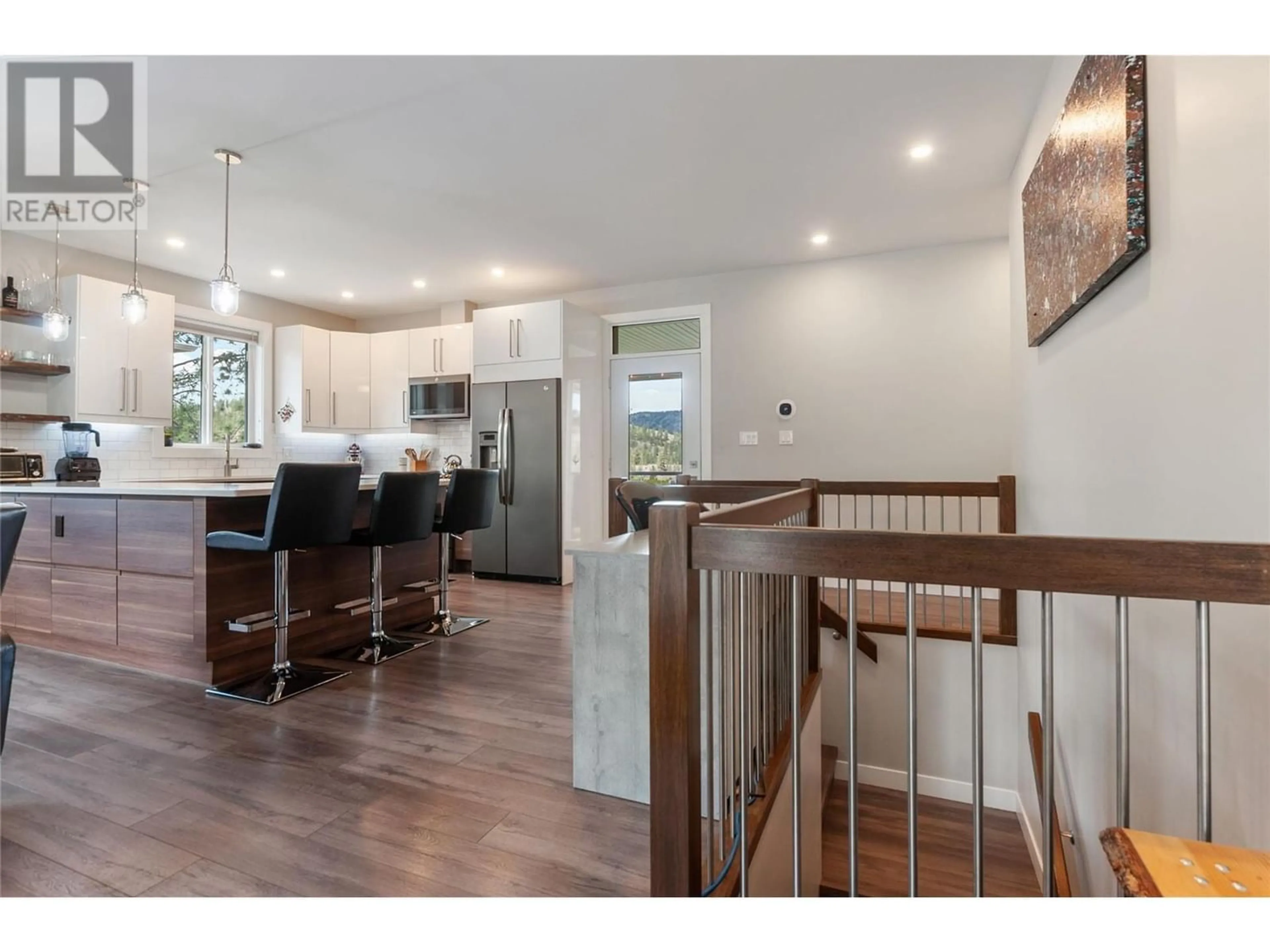 Contemporary kitchen for 8764 Palmer Place, Summerland British Columbia V0H1Z2