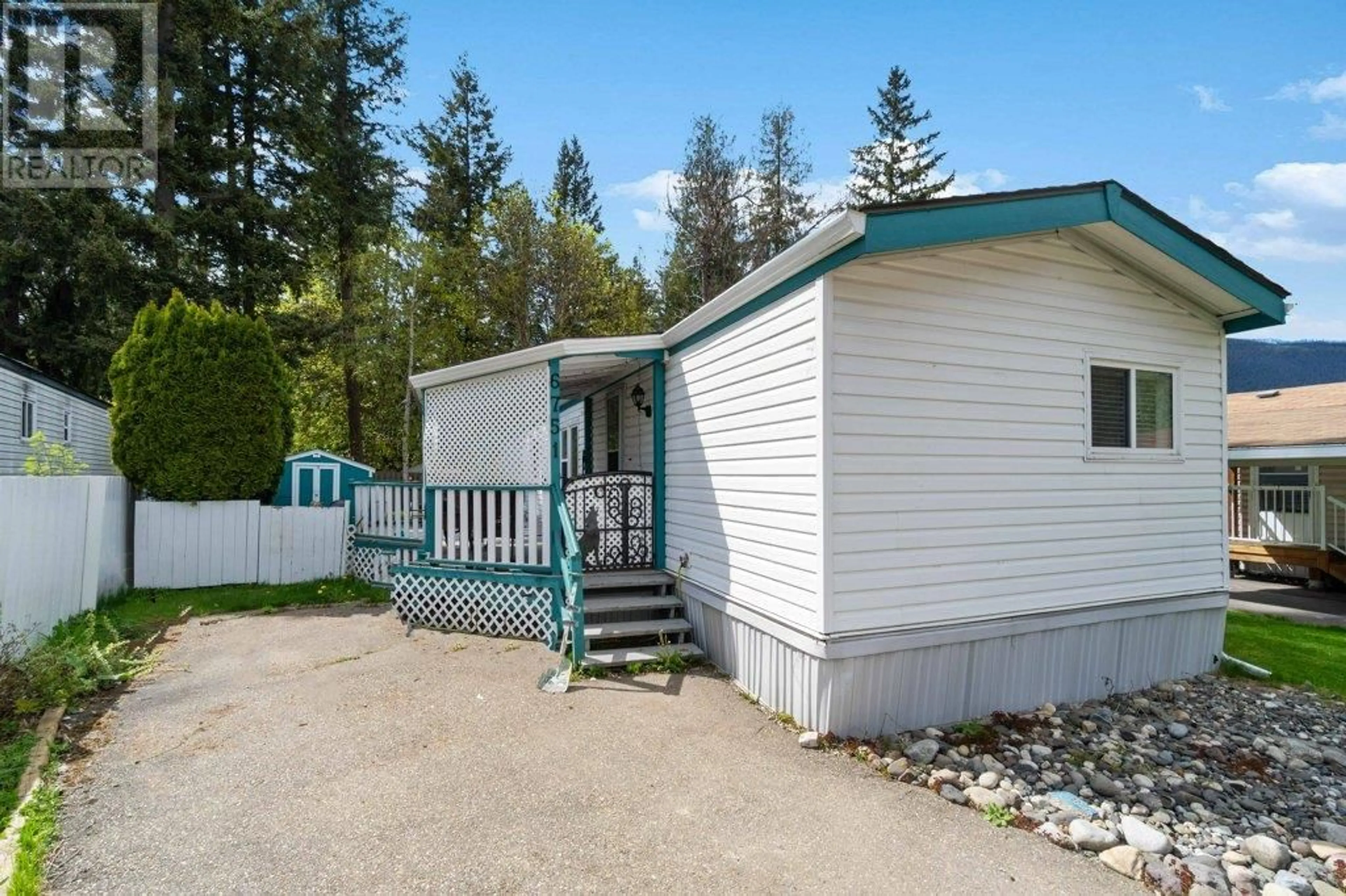 Cottage for 6751 51 Street NE, Salmon Arm British Columbia V0E1K0