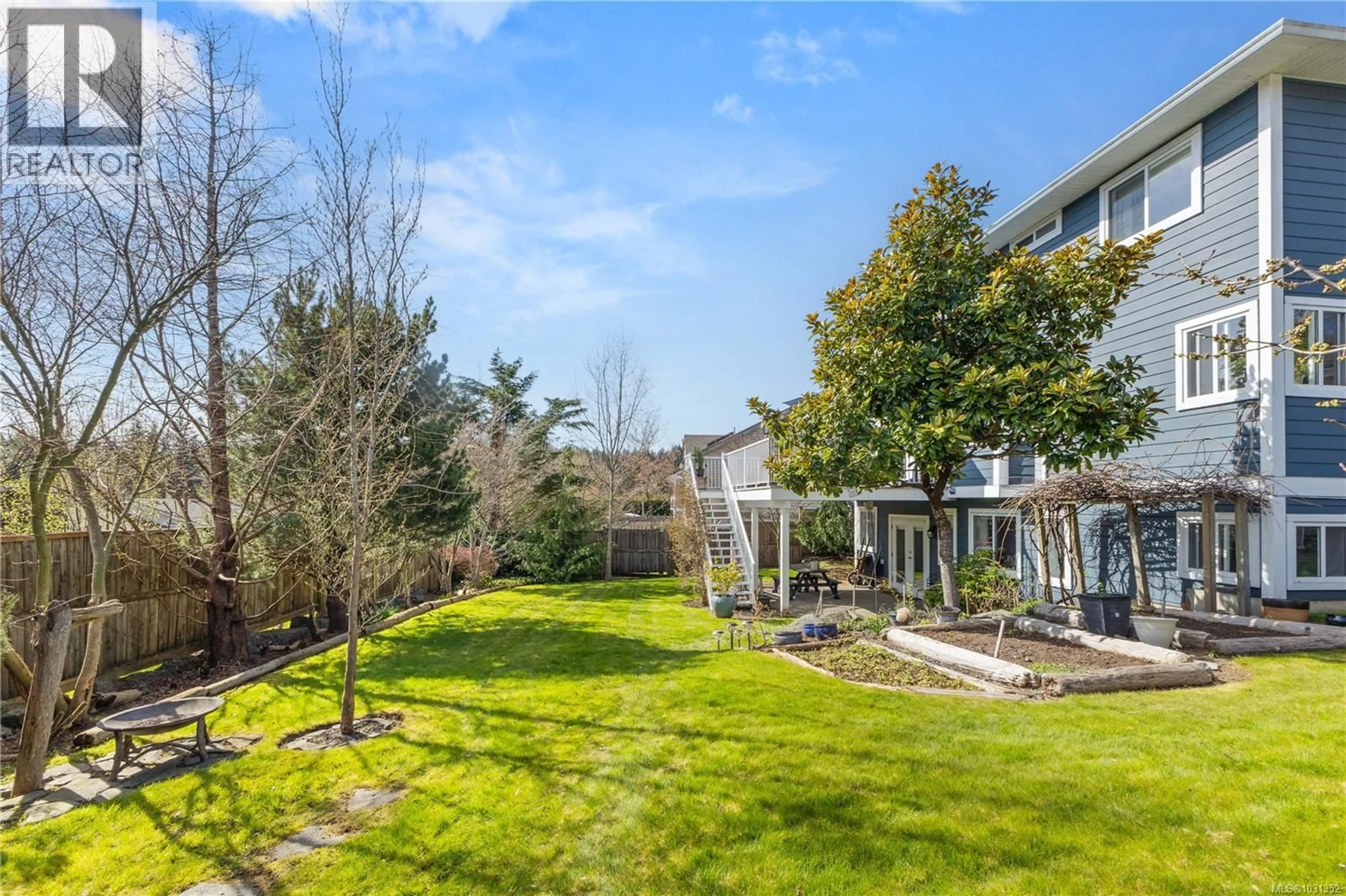 Patio, unknown for 1285 BLESBOK ROAD, Campbell River British Columbia V9W8A2