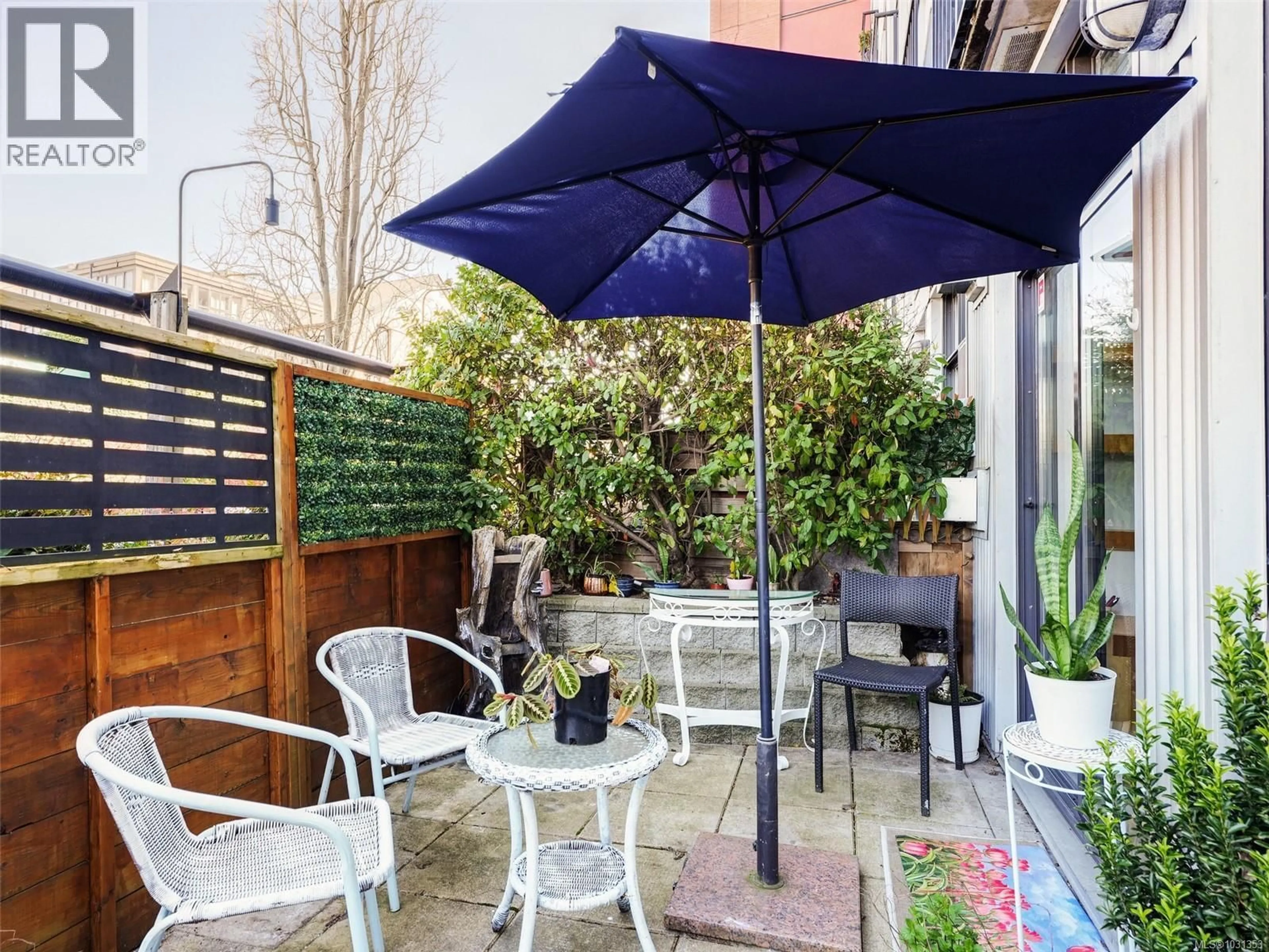 Patio, street for 117 - 409 SWIFT STREET, Victoria British Columbia V8W1S2