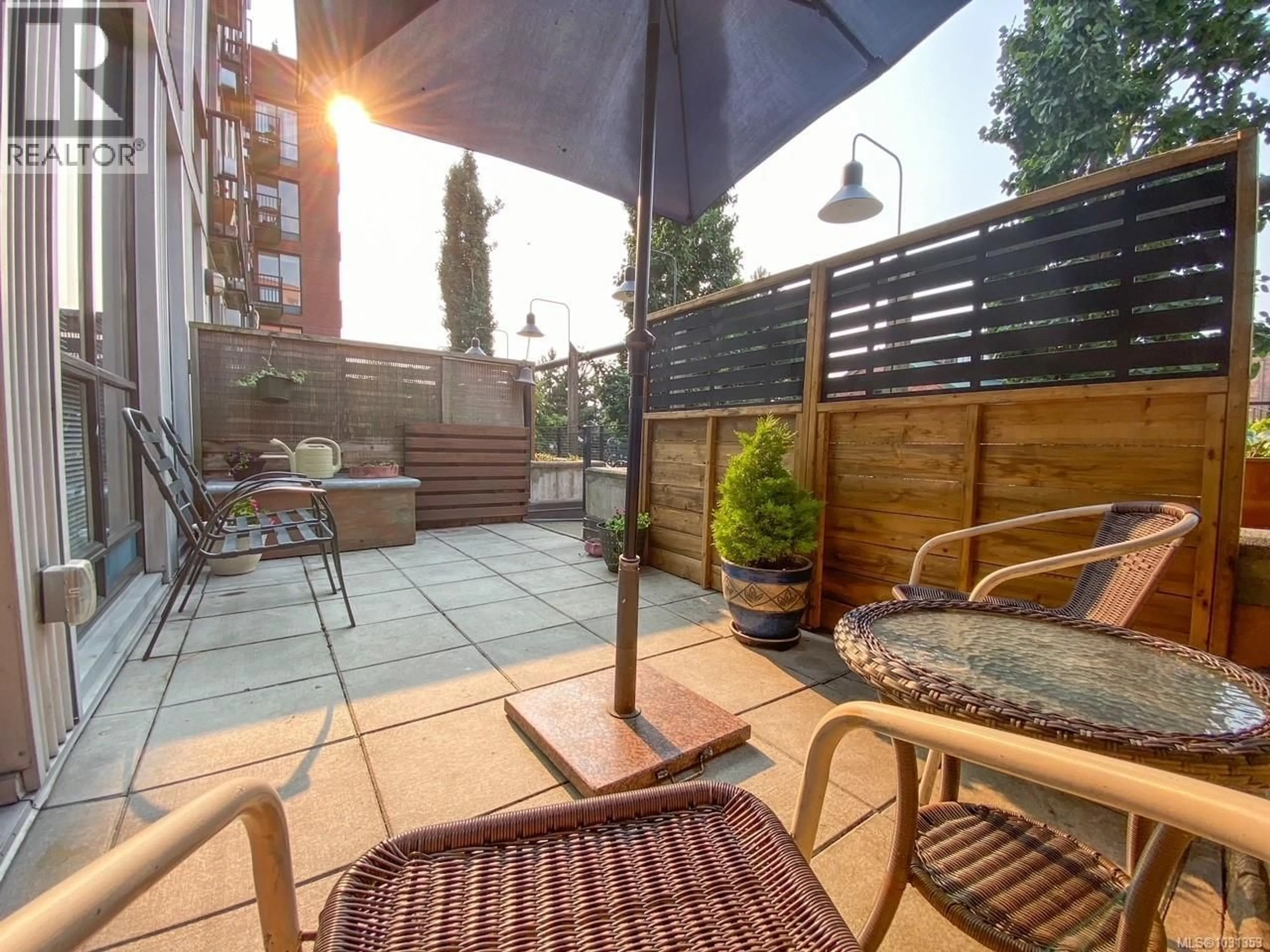 Patio, street for 117 - 409 SWIFT STREET, Victoria British Columbia V8W1S2