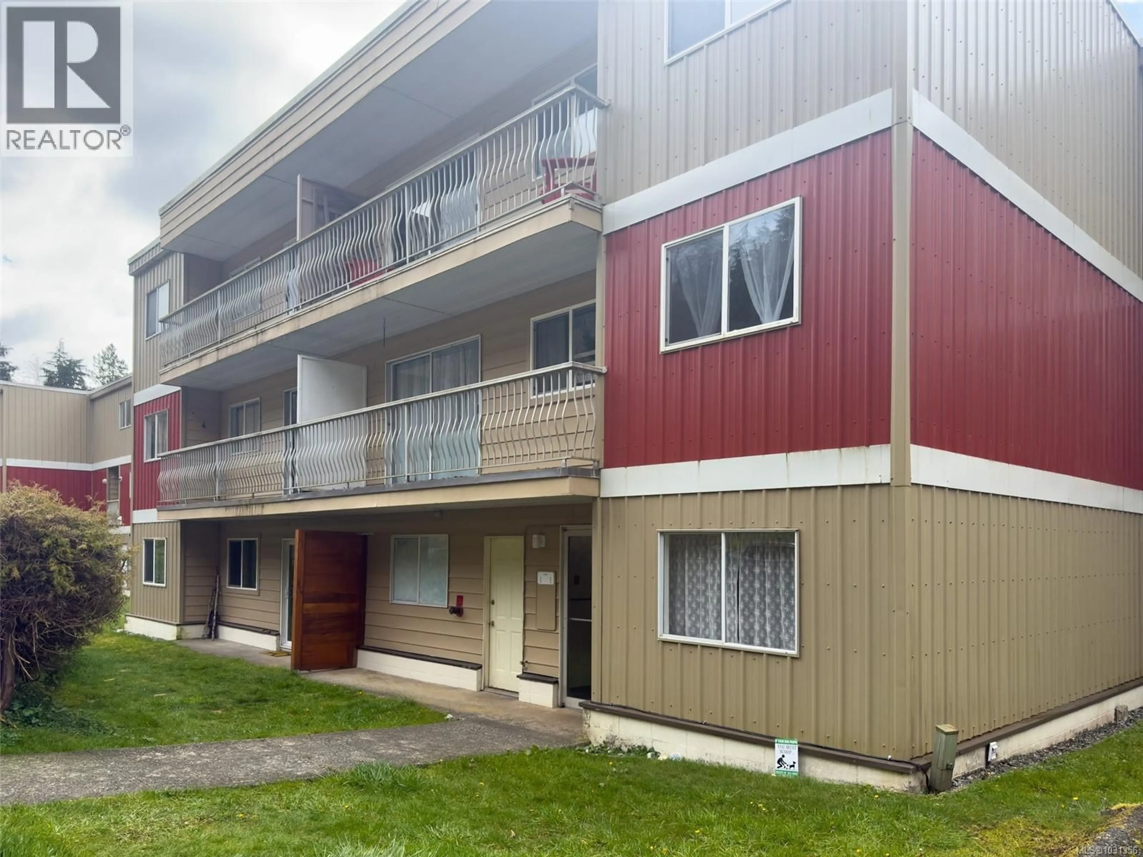 Patio, building for 108 - 801 MARINE DRIVE, Port Alice British Columbia V0N2N0