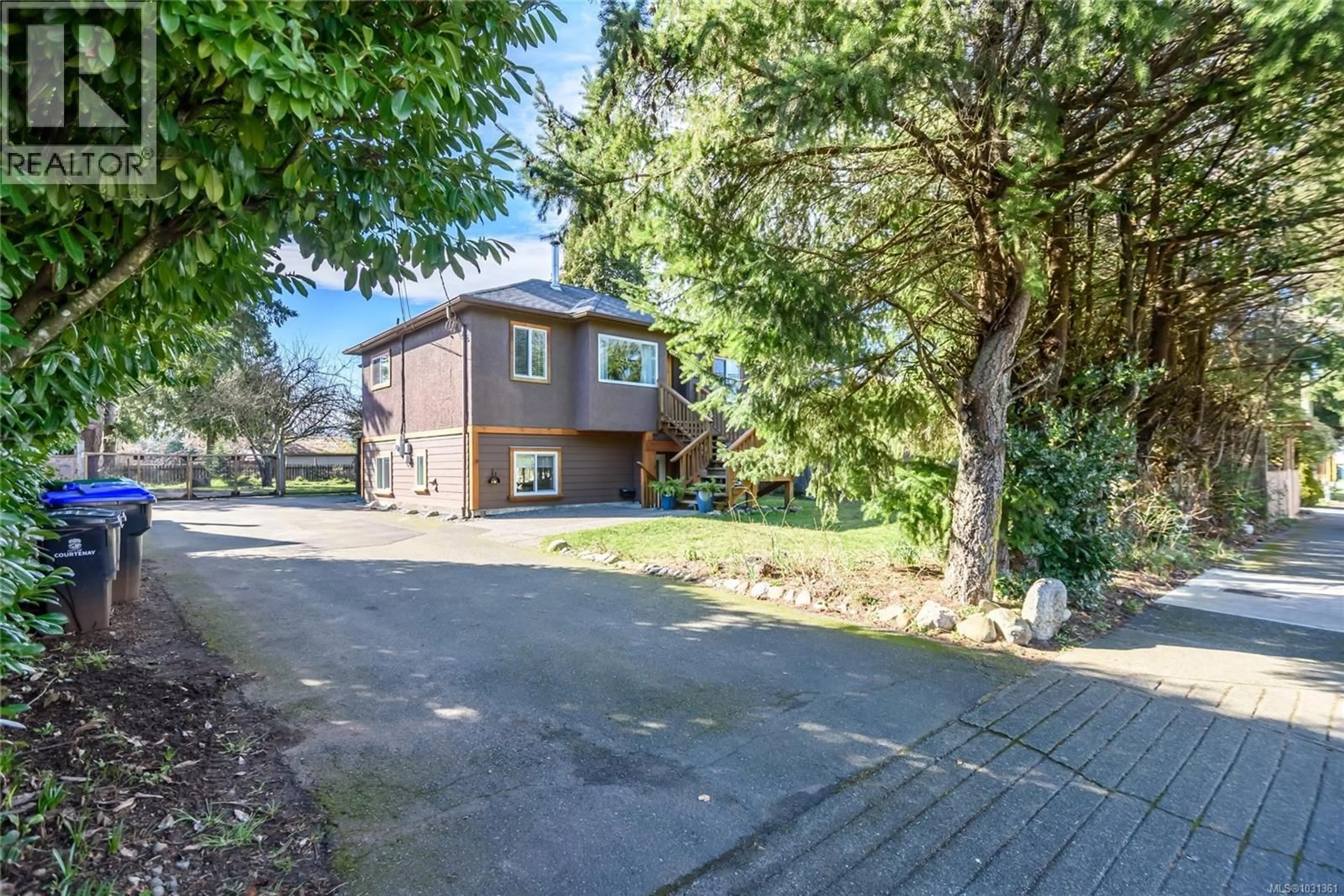 A pic from outside/outdoor area/front of a property/back of a property/a pic from drone, street for 1767 PIERCY AVENUE, Courtenay British Columbia V9N3G2