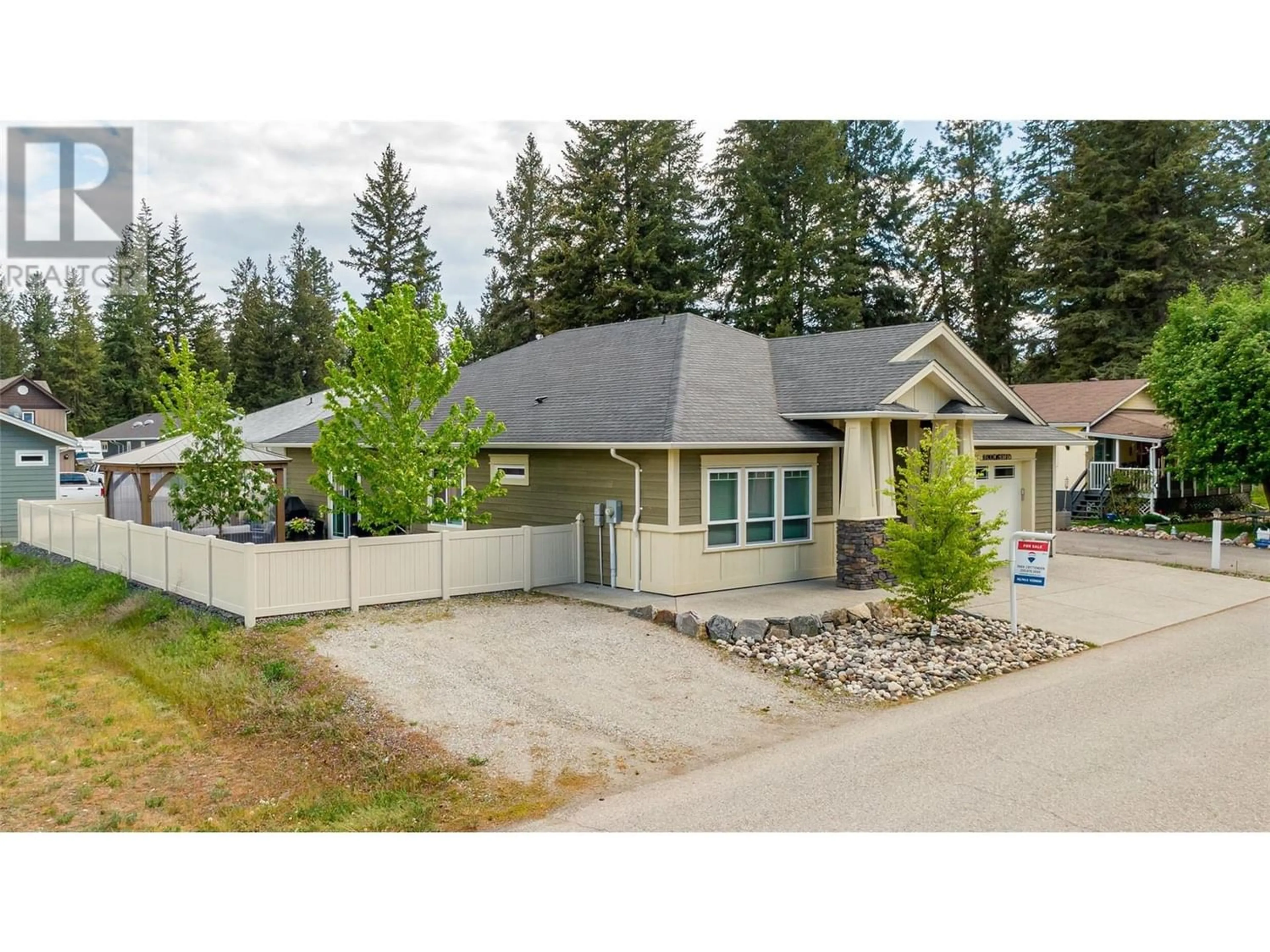 Frontside or backside of a home for 339 Hummingbird Avenue, Vernon British Columbia V1H2A1