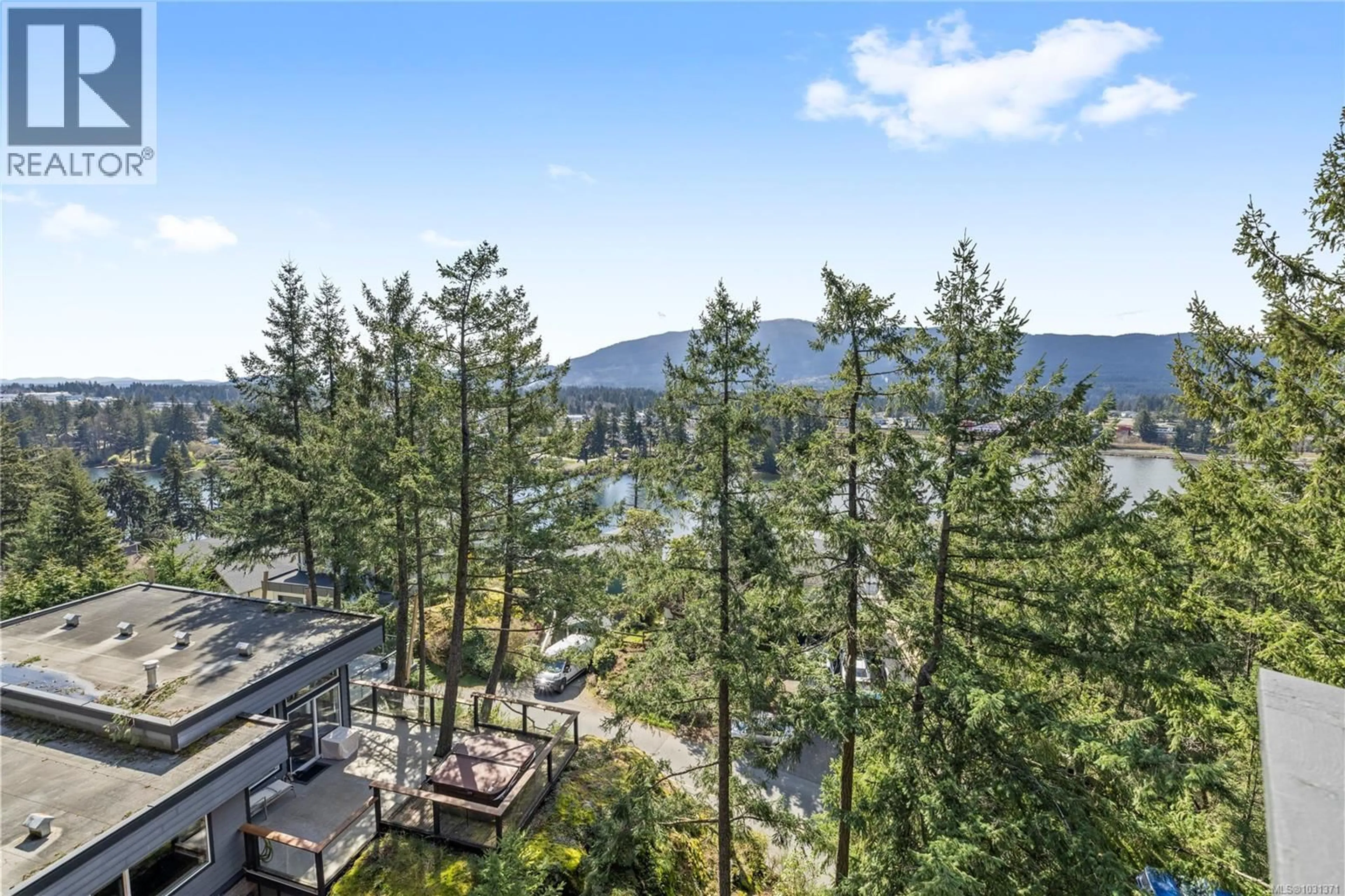 A pic from outside/outdoor area/front of a property/back of a property/a pic from drone, forest/trees view for 340 SUMMIT DRIVE, Nanaimo British Columbia V9T5R2