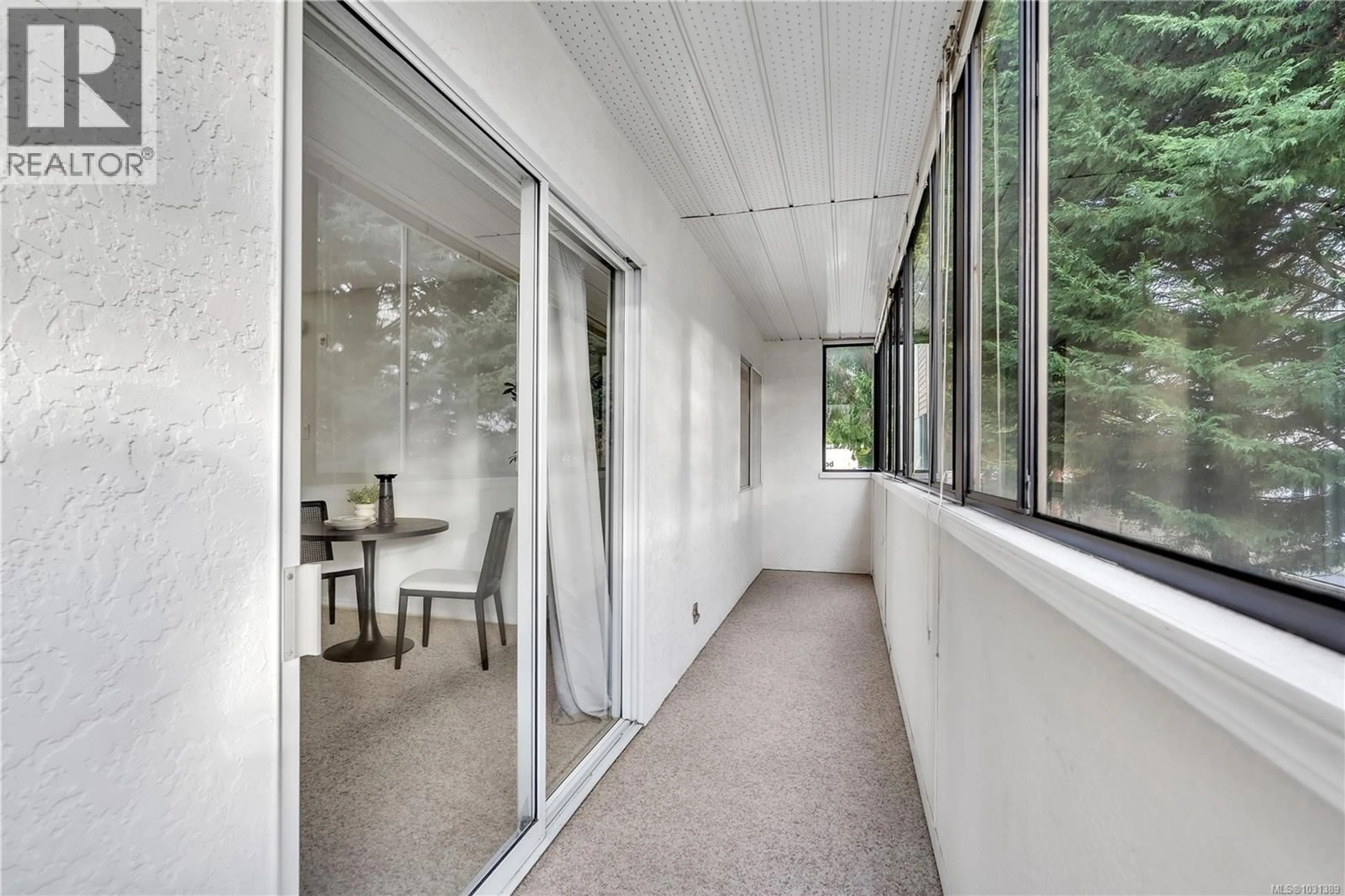 Unknown for 204 - 1597 MIDGARD AVENUE, Saanich British Columbia V8P2Y2