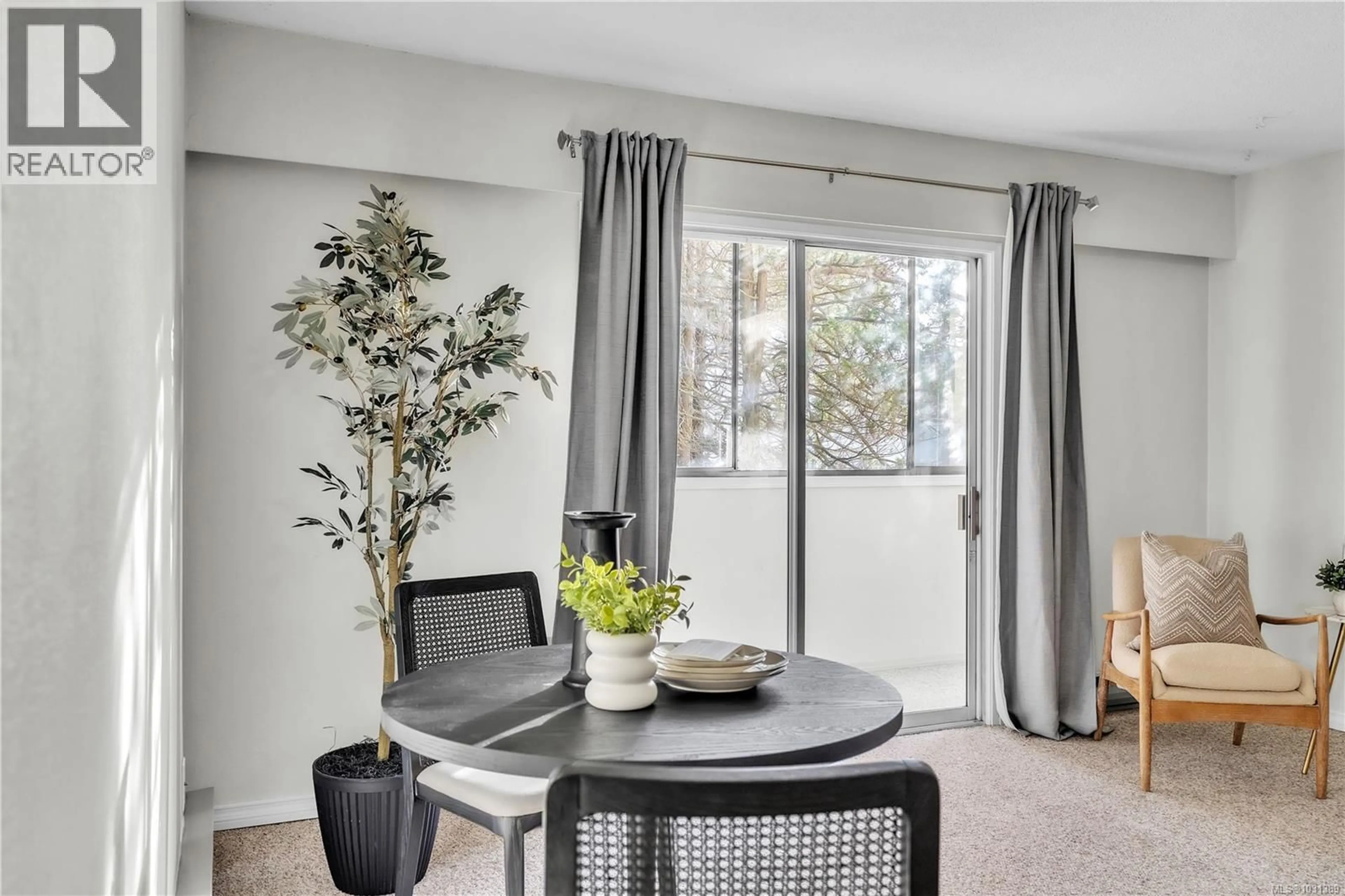 Dining room, unknown for 204 - 1597 MIDGARD AVENUE, Saanich British Columbia V8P2Y2