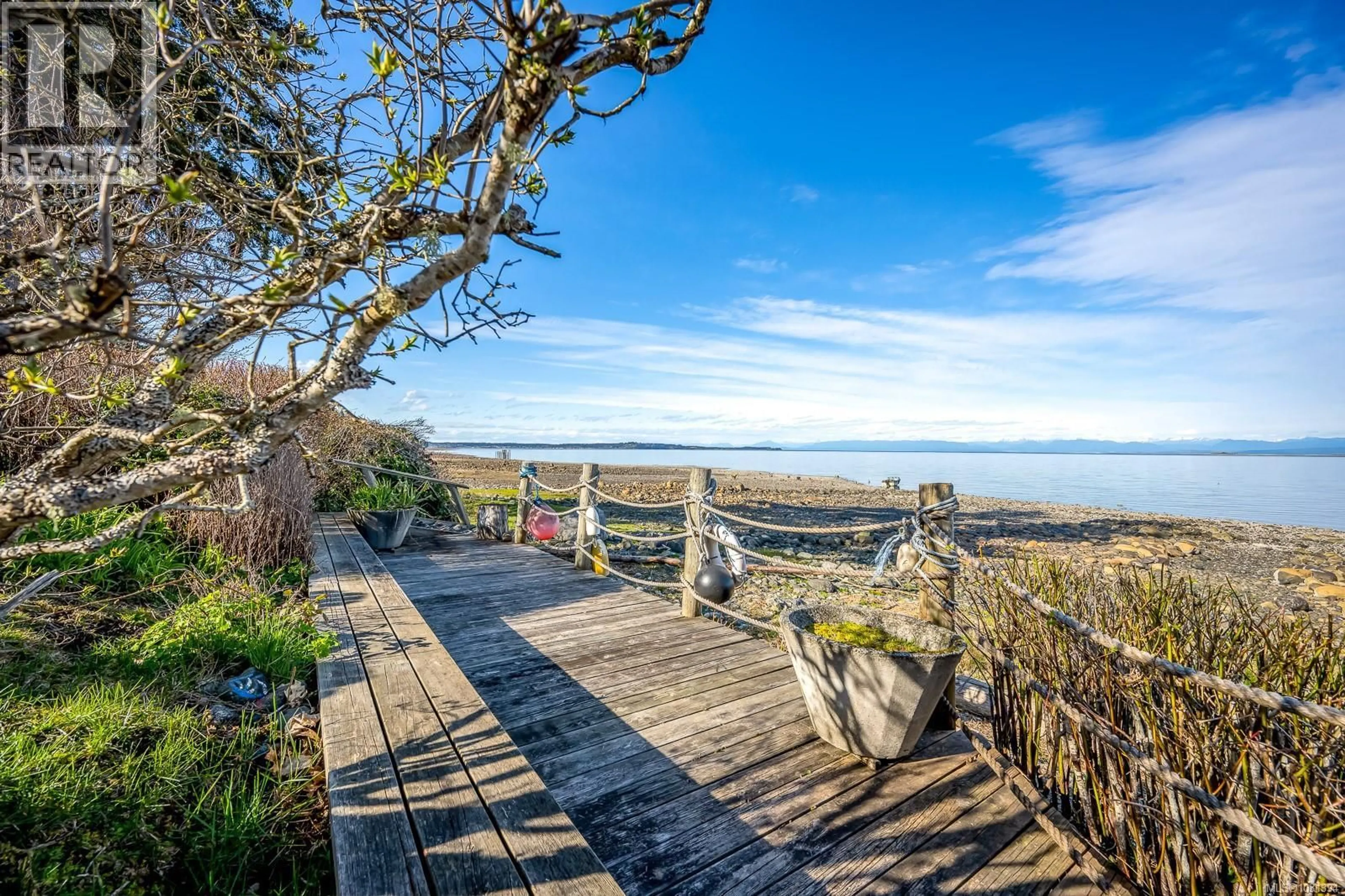A pic from outside/outdoor area/front of a property/back of a property/a pic from drone, water/lake/river/ocean view for 5018 SPENCE ROAD, Courtenay British Columbia V9N9S1