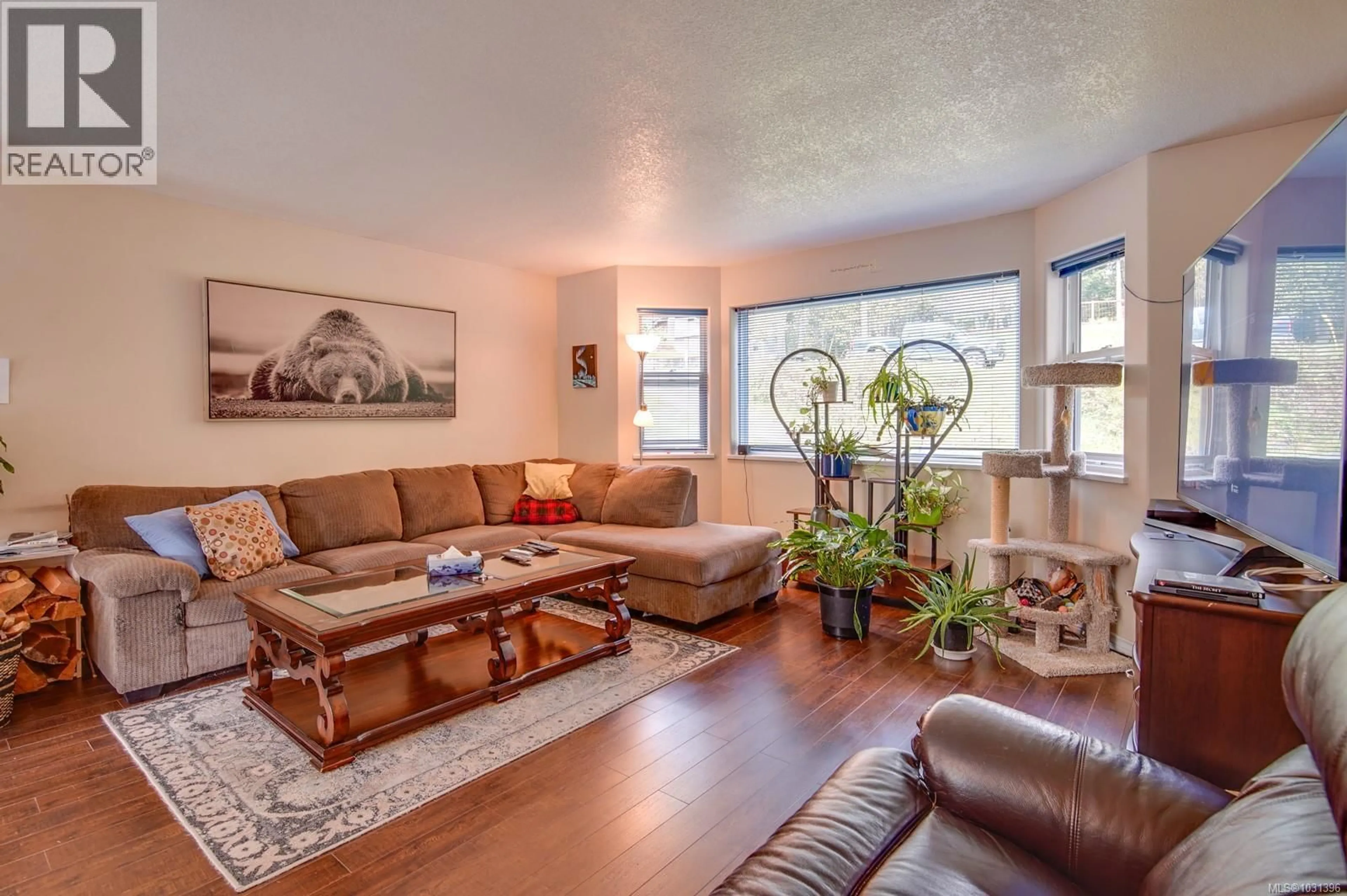 Living room with furniture, unknown for 4547 WELLINGTON AVENUE, Port Alberni British Columbia V9Y7L4