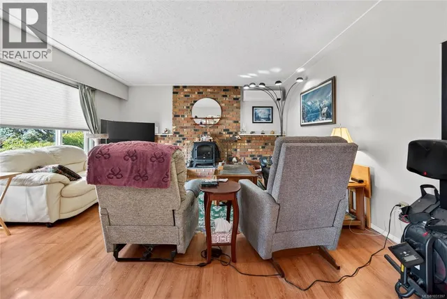 360 BACK ROAD, Courtenay 5
