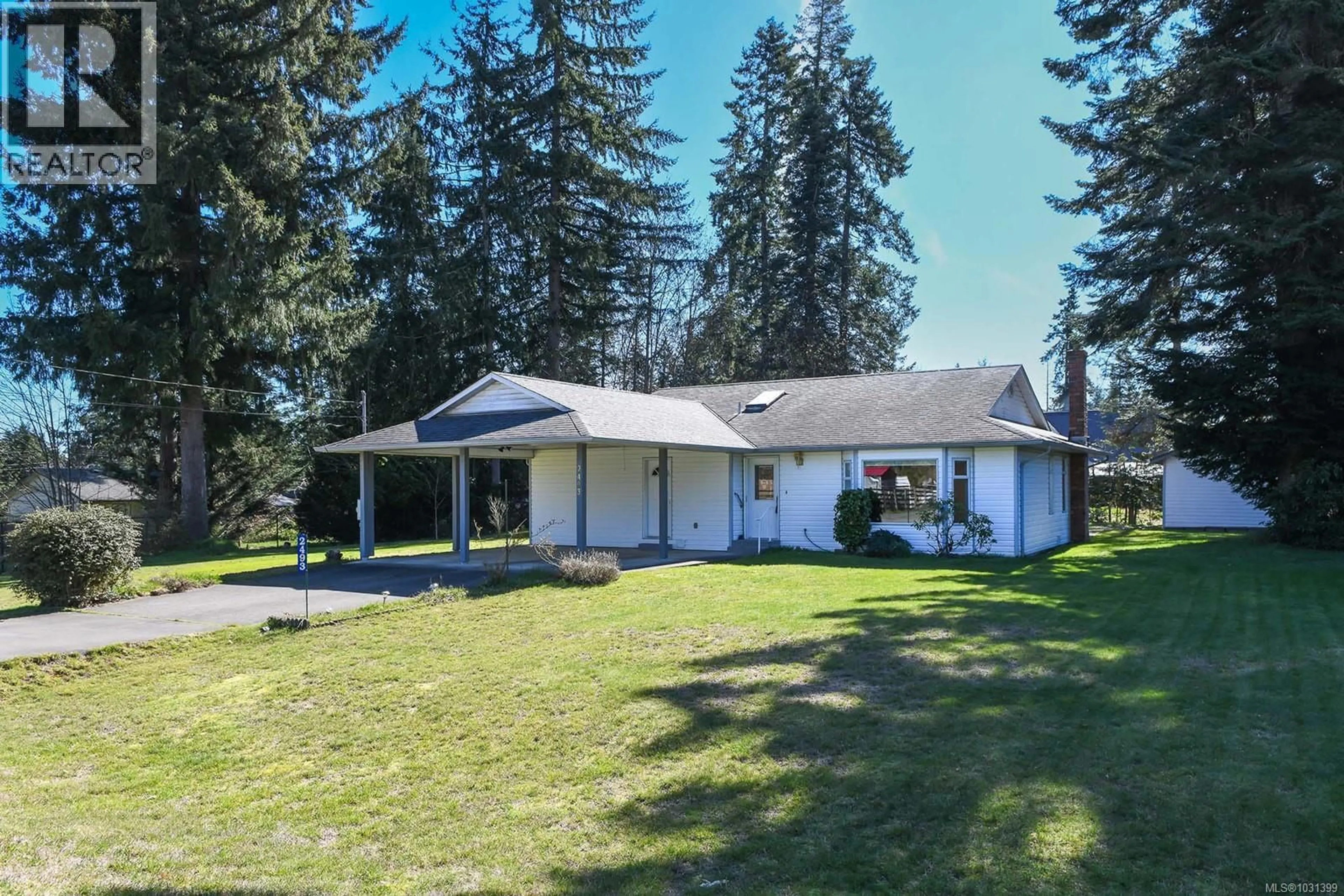 A pic from outside/outdoor area/front of a property/back of a property/a pic from drone, unknown for 2493 WILLOWBROOK COURT, Courtenay British Columbia V9N9M8