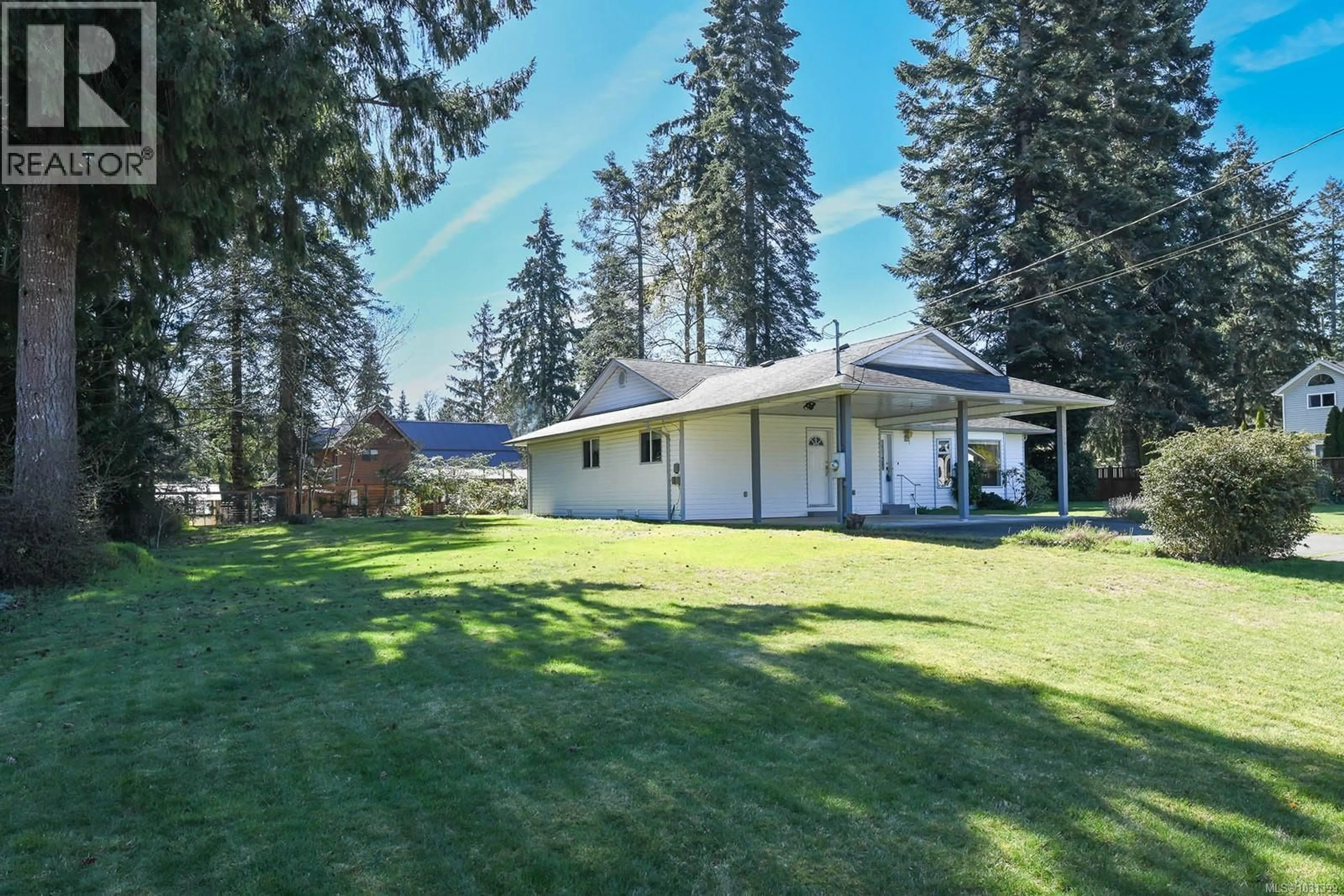 A pic from outside/outdoor area/front of a property/back of a property/a pic from drone, unknown for 2493 WILLOWBROOK COURT, Courtenay British Columbia V9N9M8