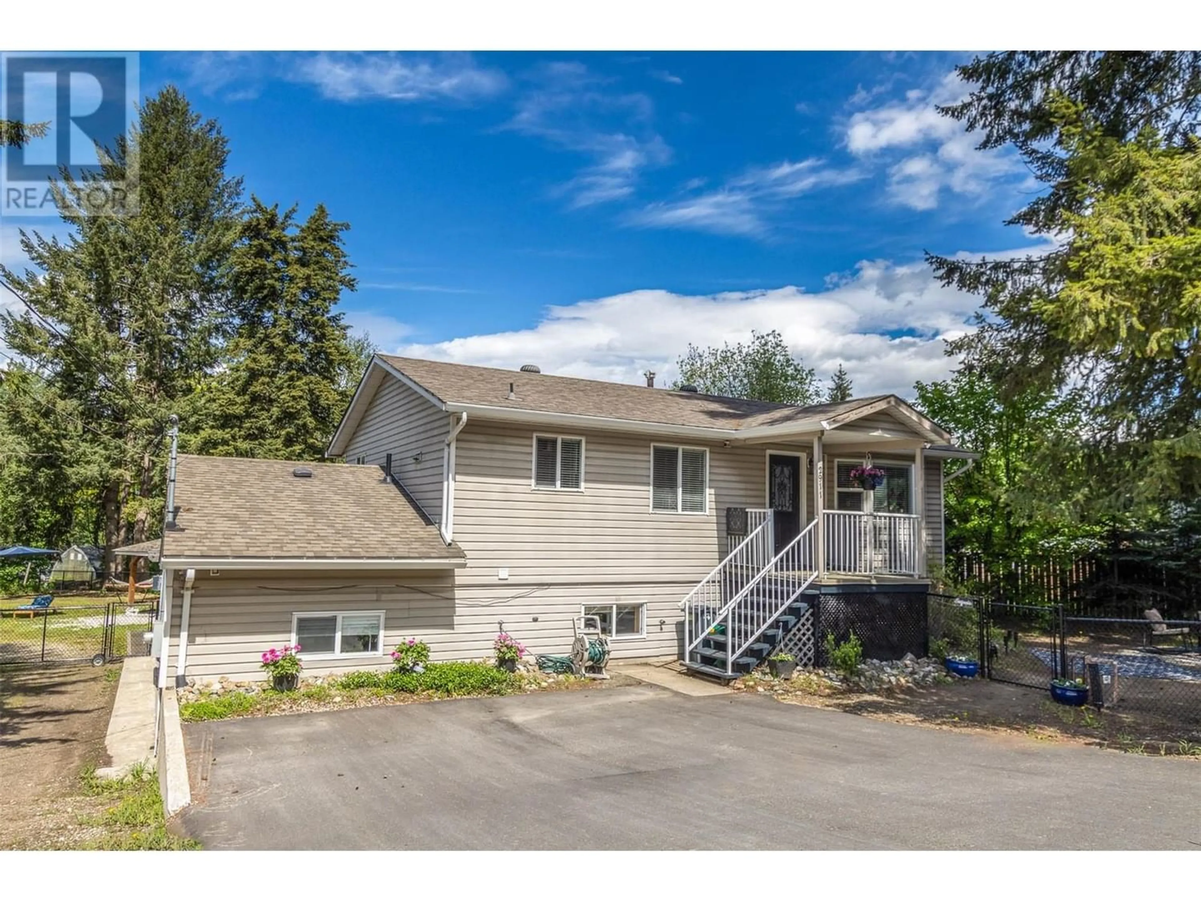 Frontside or backside of a home for 2911 Auto Road SE, Salmon Arm British Columbia V1E2H5