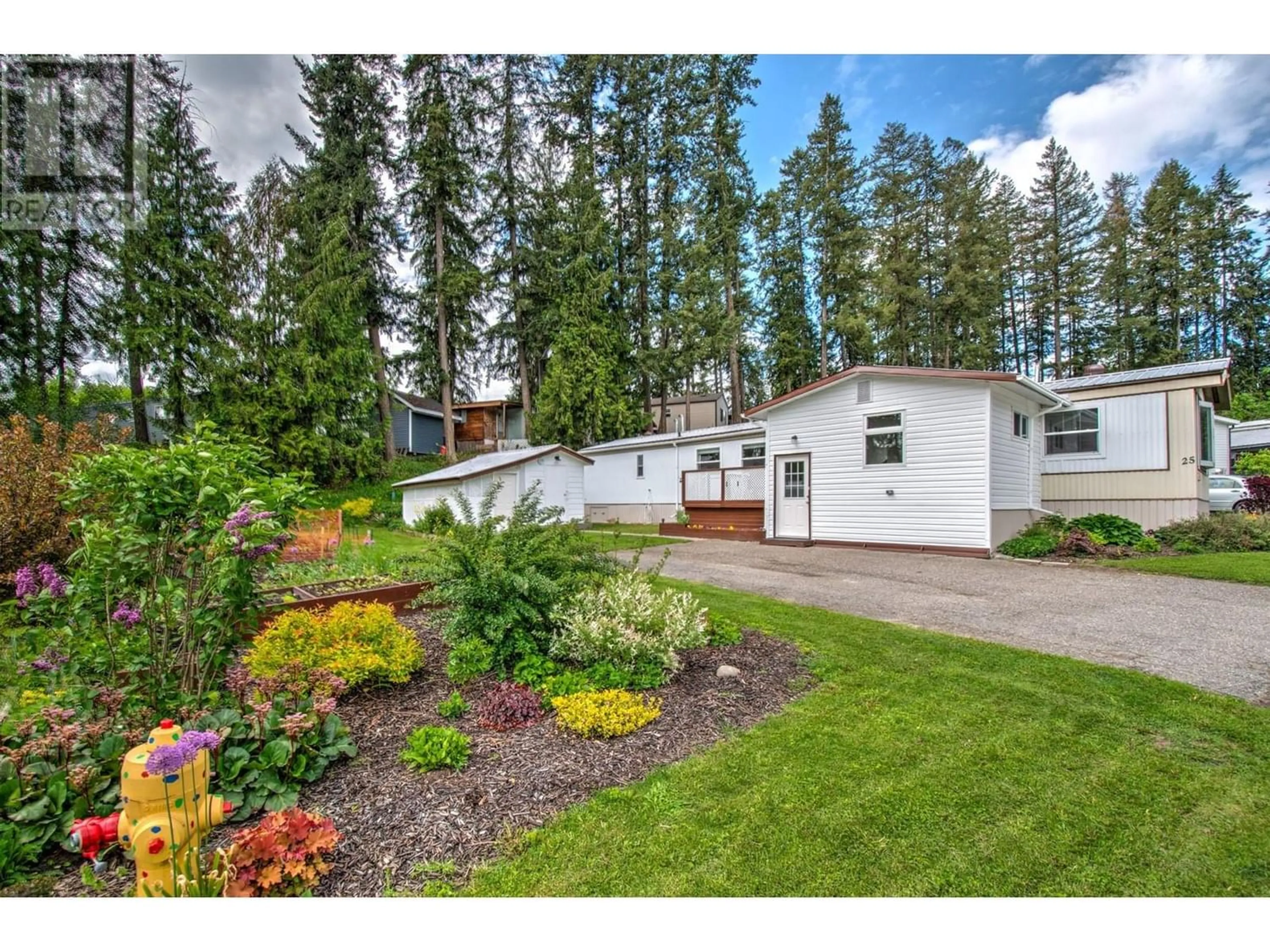 Cottage for 6588 97A Highway Unit# 25, Enderby British Columbia V0E1V3
