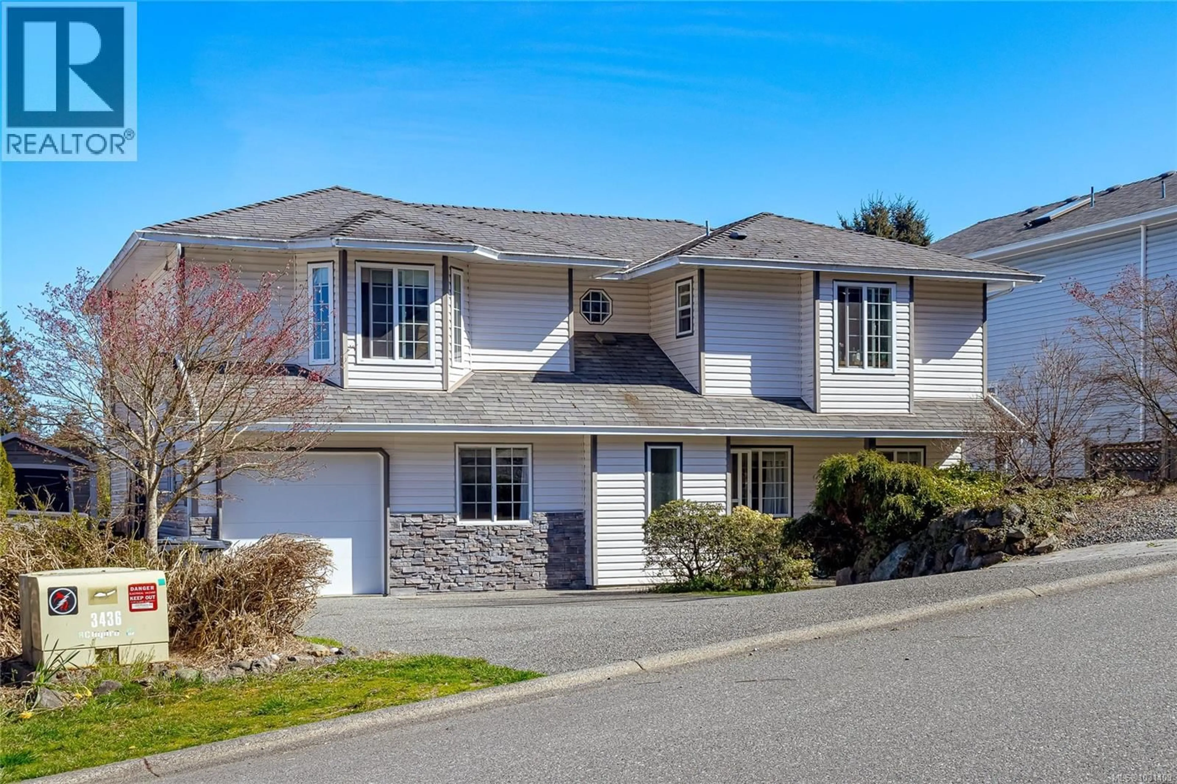 Home with vinyl exterior material, street for 3321 SUSAN MARIE PLACE, Colwood British Columbia V9C3V3