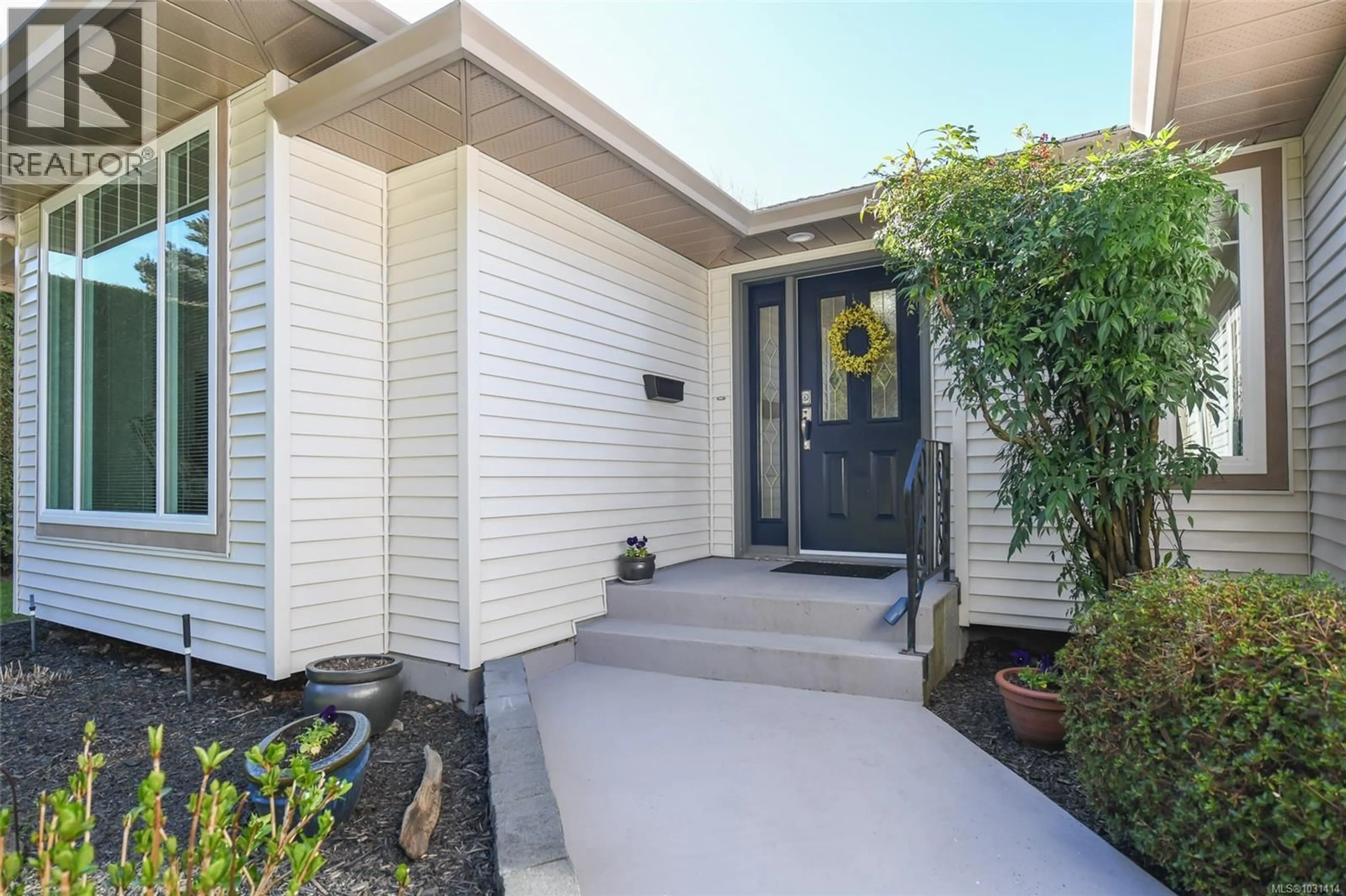 Unknown for 2175 BOLT AVENUE, Comox British Columbia V9M2G2