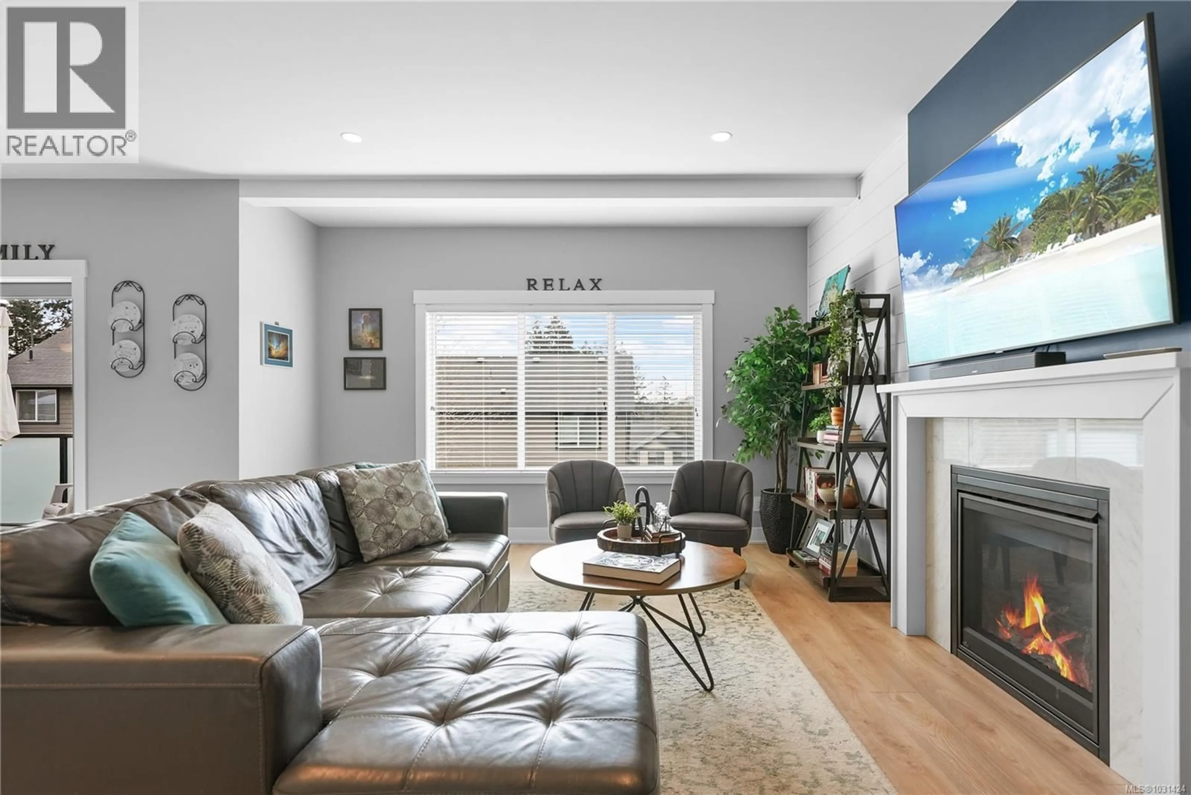 Living room with furniture, unknown for 1184 SMOKEHOUSE CRESCENT, Langford British Columbia V9C0N5