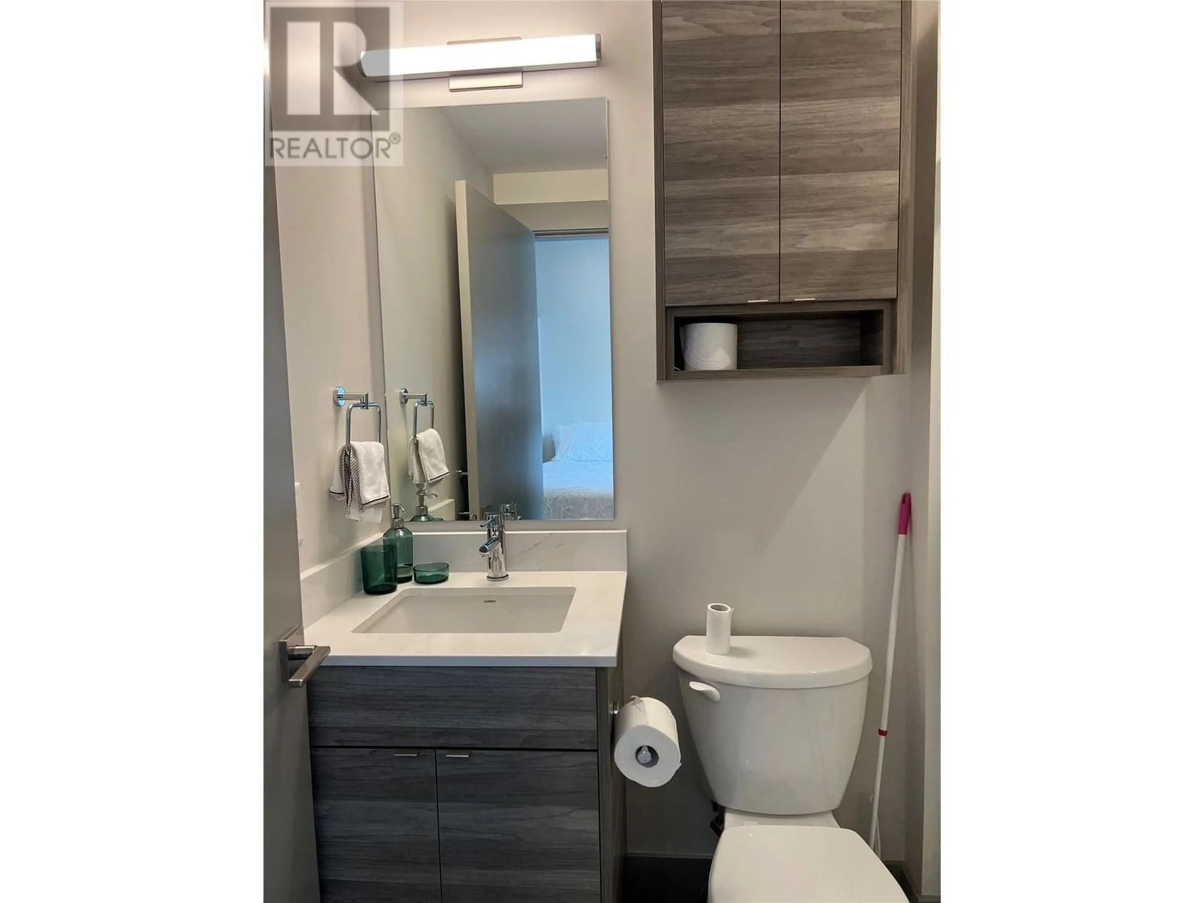 Bathroom for 2555 Lakeshore Road Unit# 307, Vernon British Columbia V1H0A4