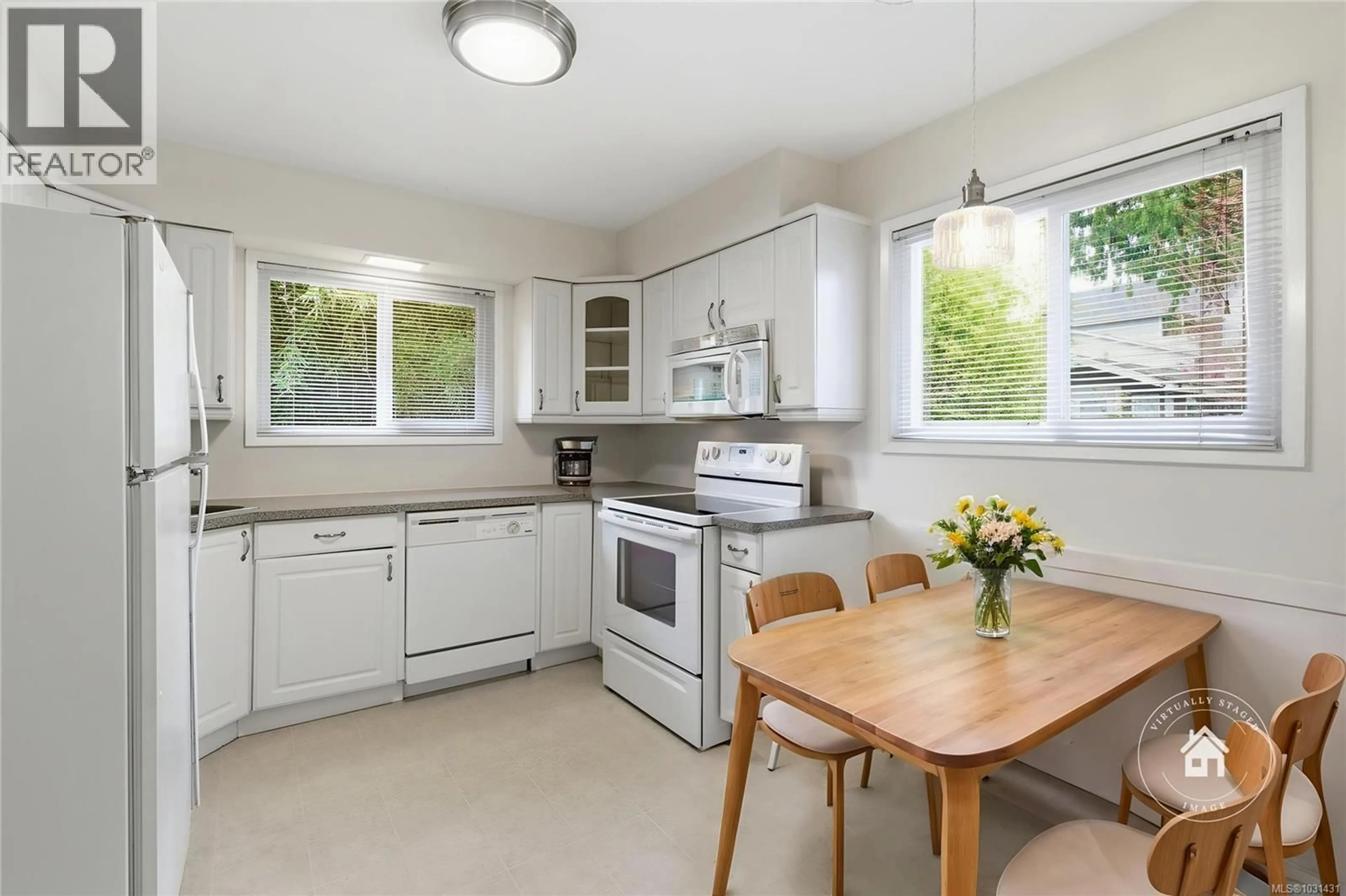 Standard kitchen, unknown for 629 JONES STREET, Qualicum Beach British Columbia V9K1H2