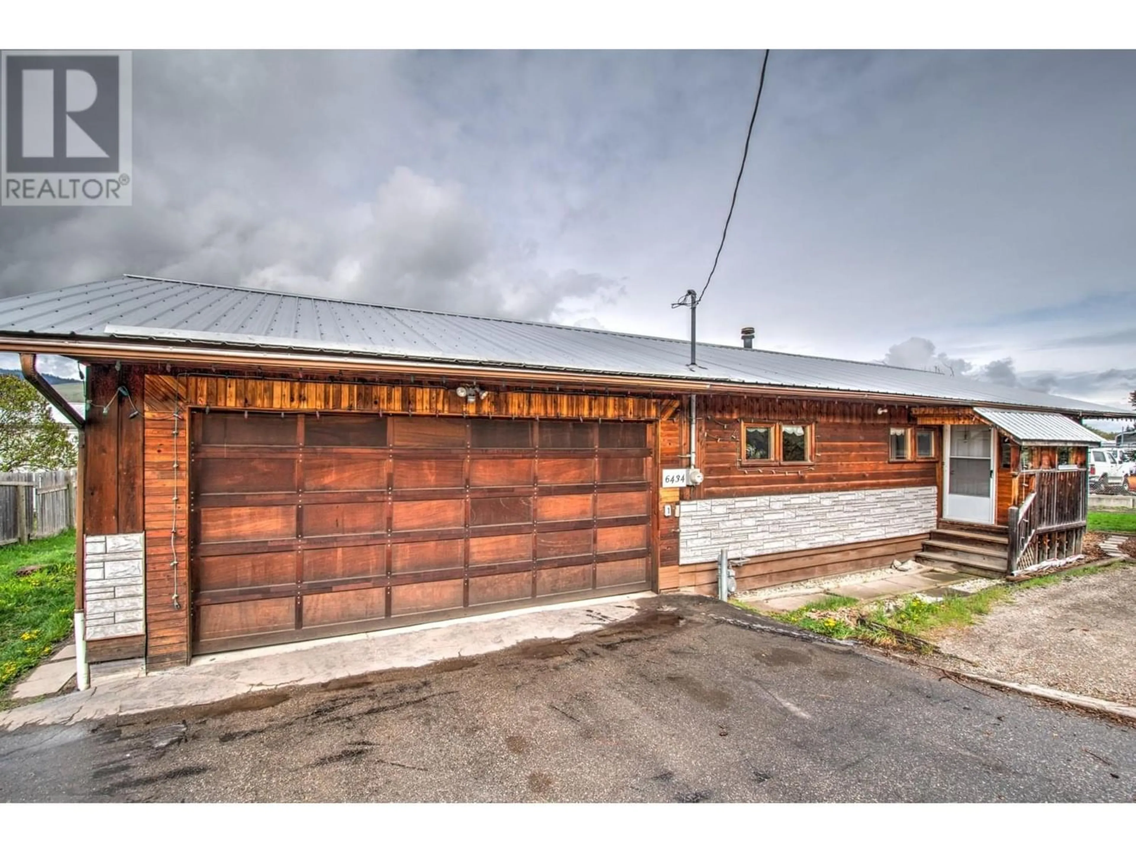 Indoor garage for 6434 Pleasant Valley Road, Vernon British Columbia V1B3R3