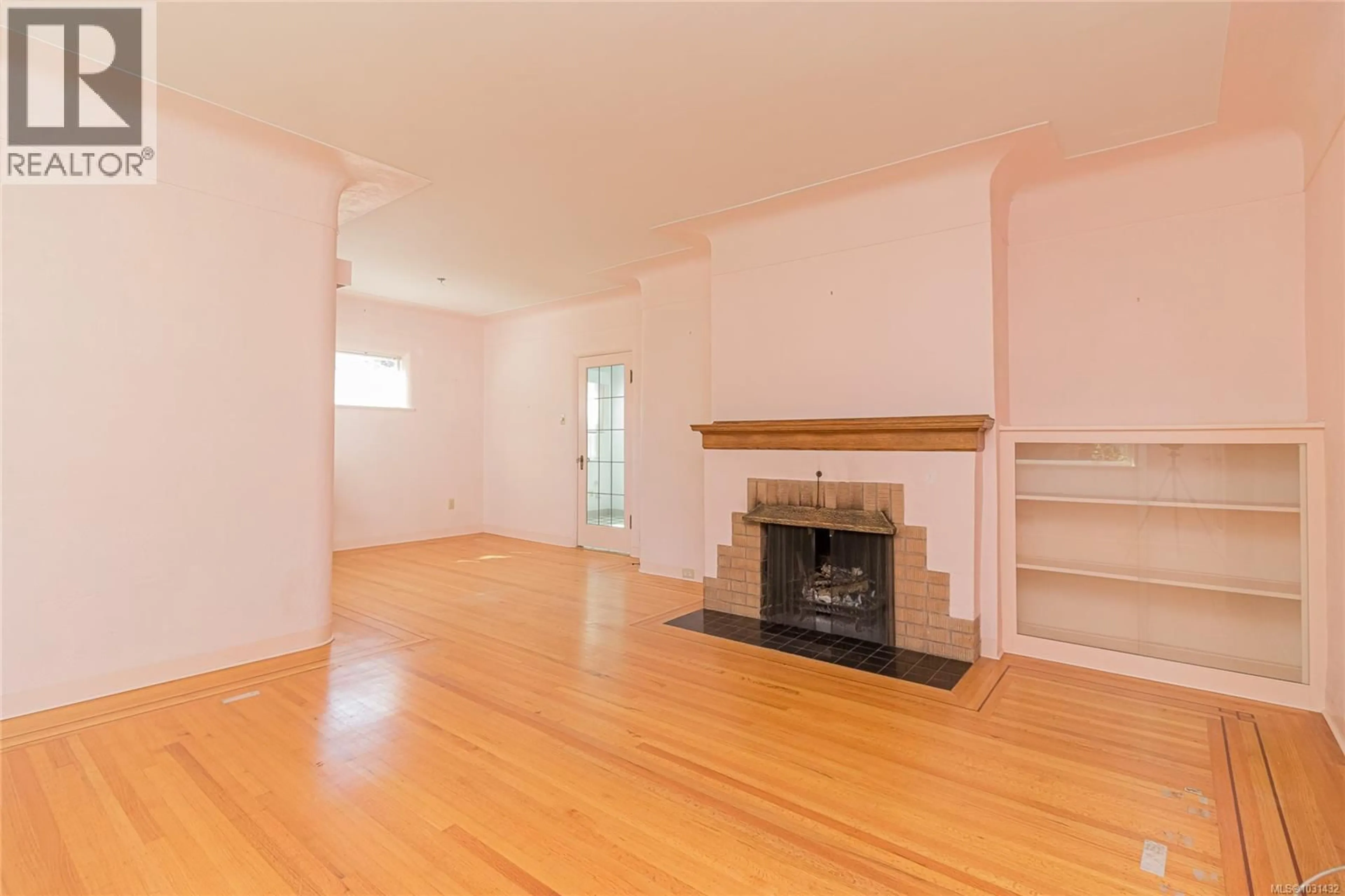 A pic of a room for 1030 FALKLAND ROAD, Oak Bay British Columbia V8S4M2