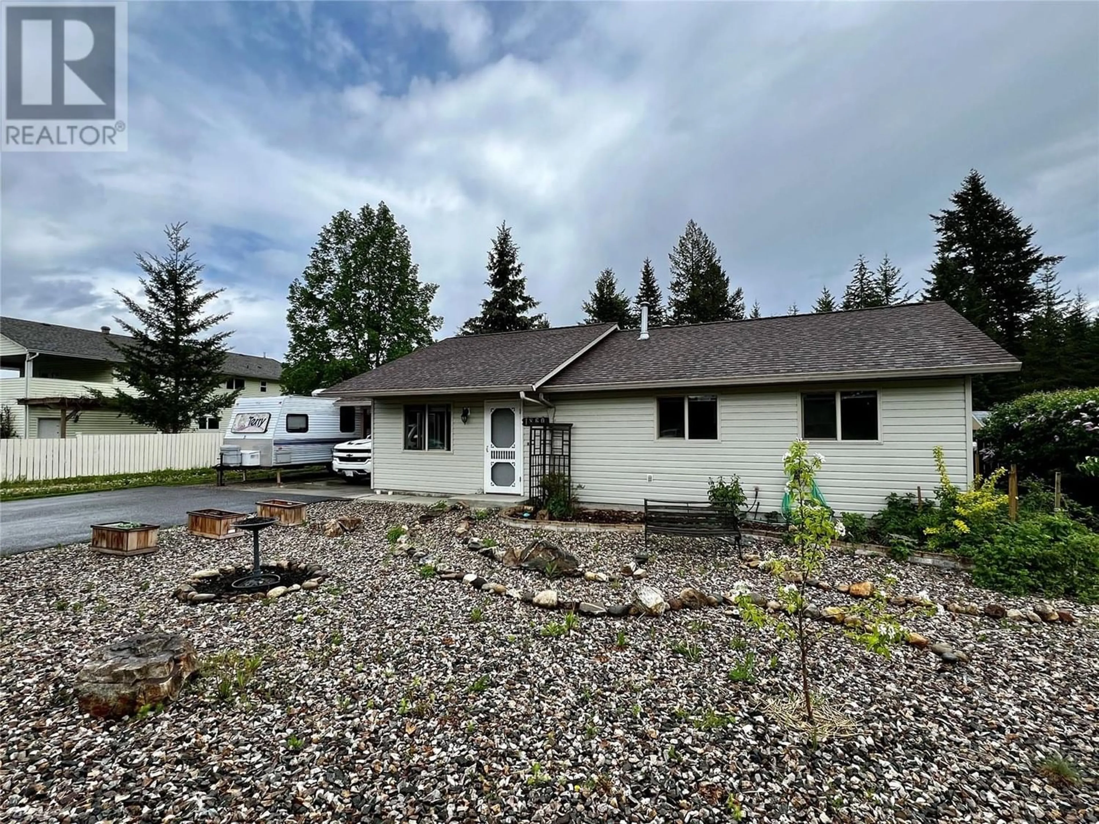 Frontside or backside of a home for 1860 15 Street SE, Salmon Arm British Columbia V1E2M9