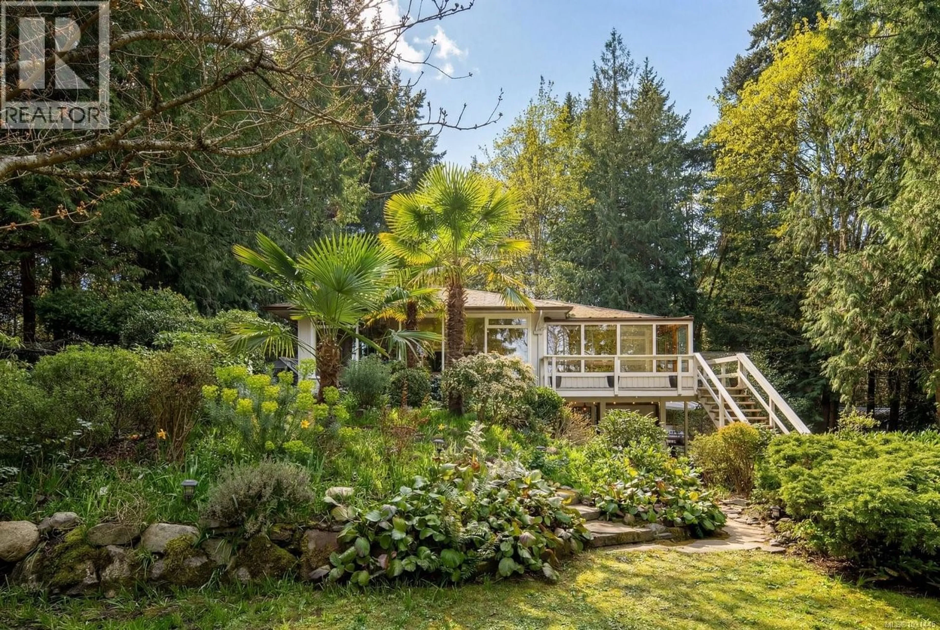 Patio, water/lake/river/ocean view for 2320 DOLPHIN ROAD, North Saanich British Columbia V8L5V2