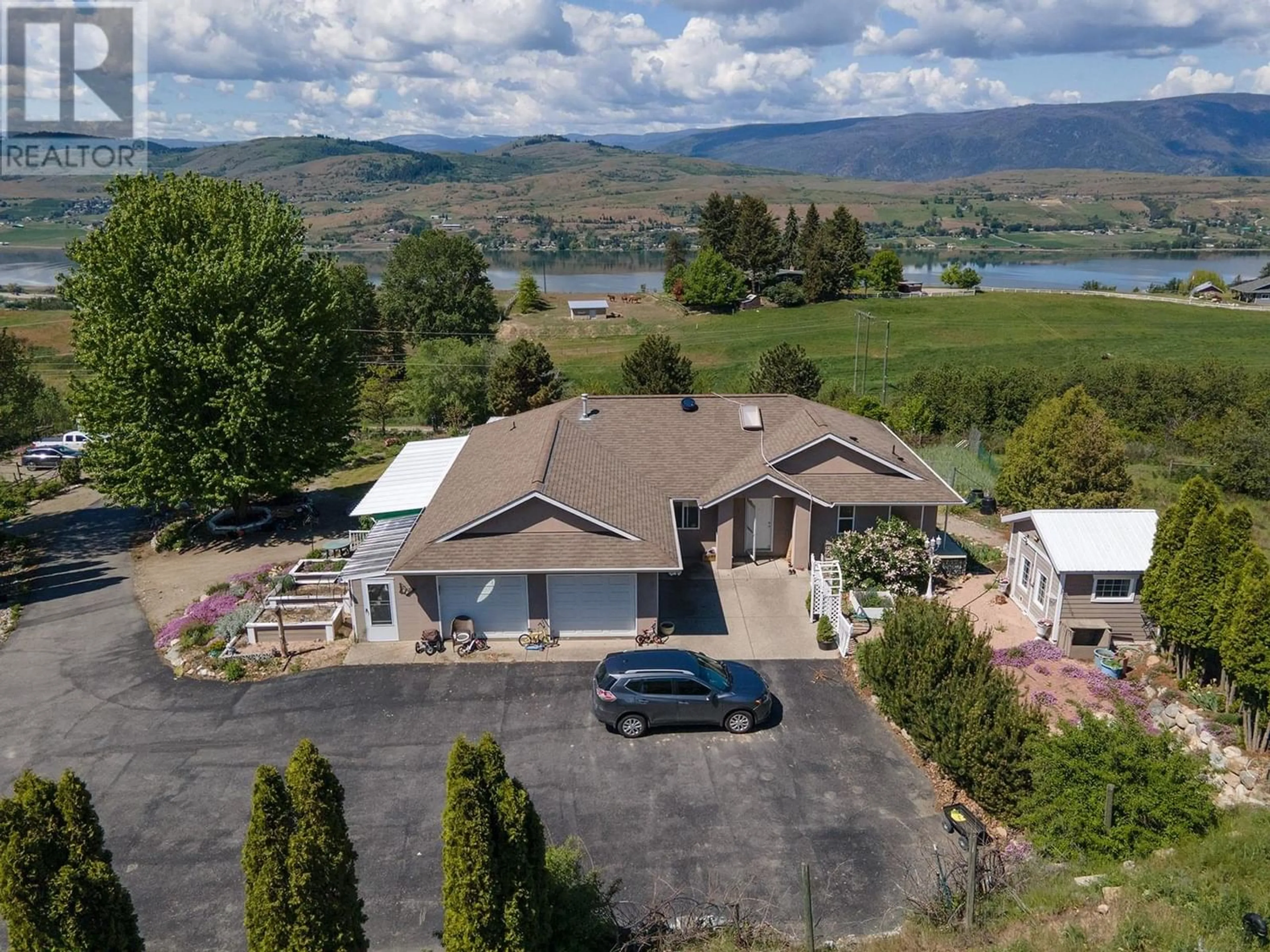 Outside view for 7119 Grey Canal Road, Vernon British Columbia V1B3S8