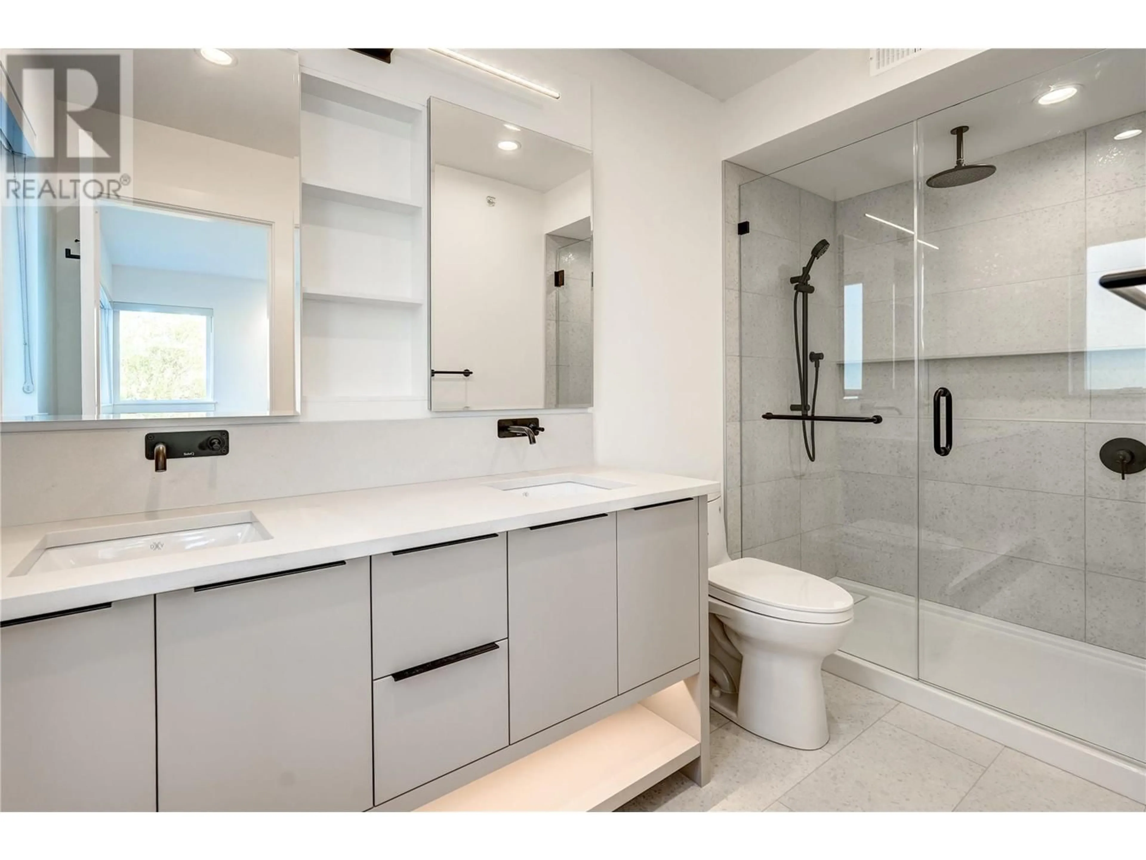 Contemporary bathroom for 3350 Landry Crescent, Summerland British Columbia V0H1Z9