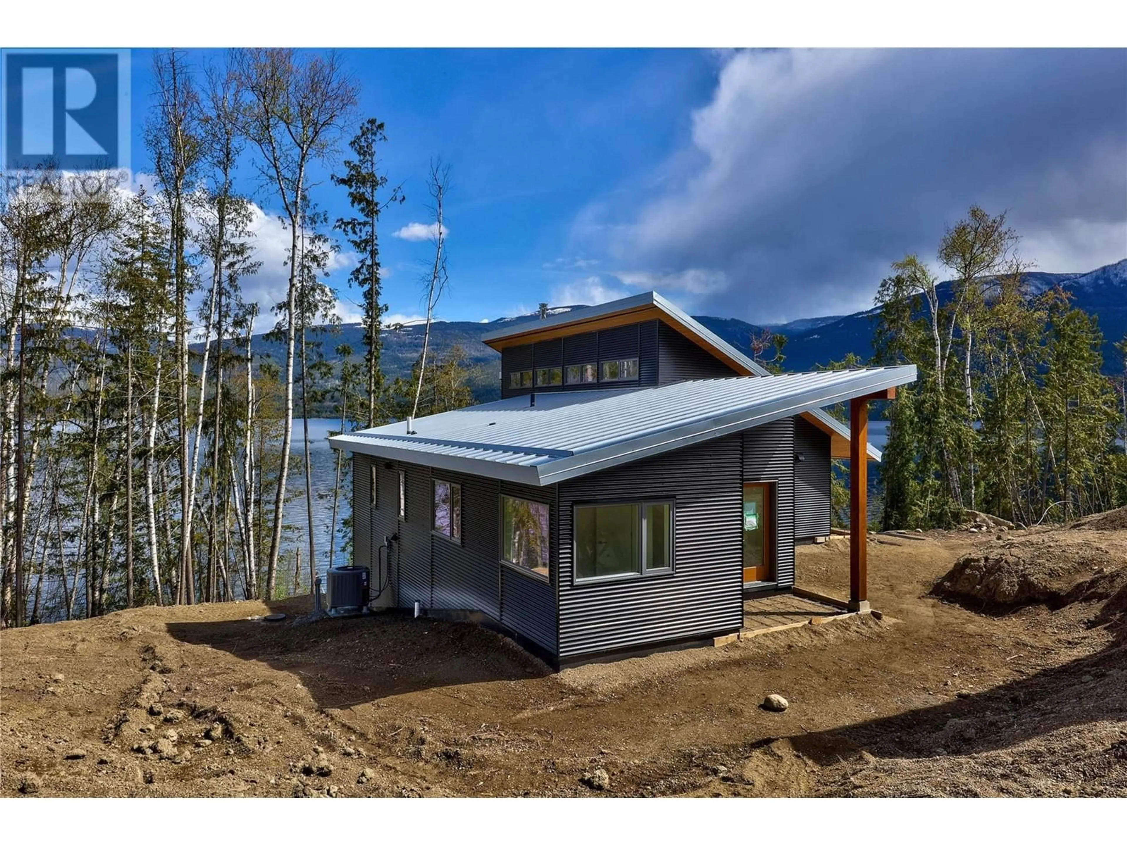 Home with vinyl exterior material, water/lake/river/ocean view for 5600 Adams West FSR Lot# Lot 1, Adams Lake British Columbia V2E1L3