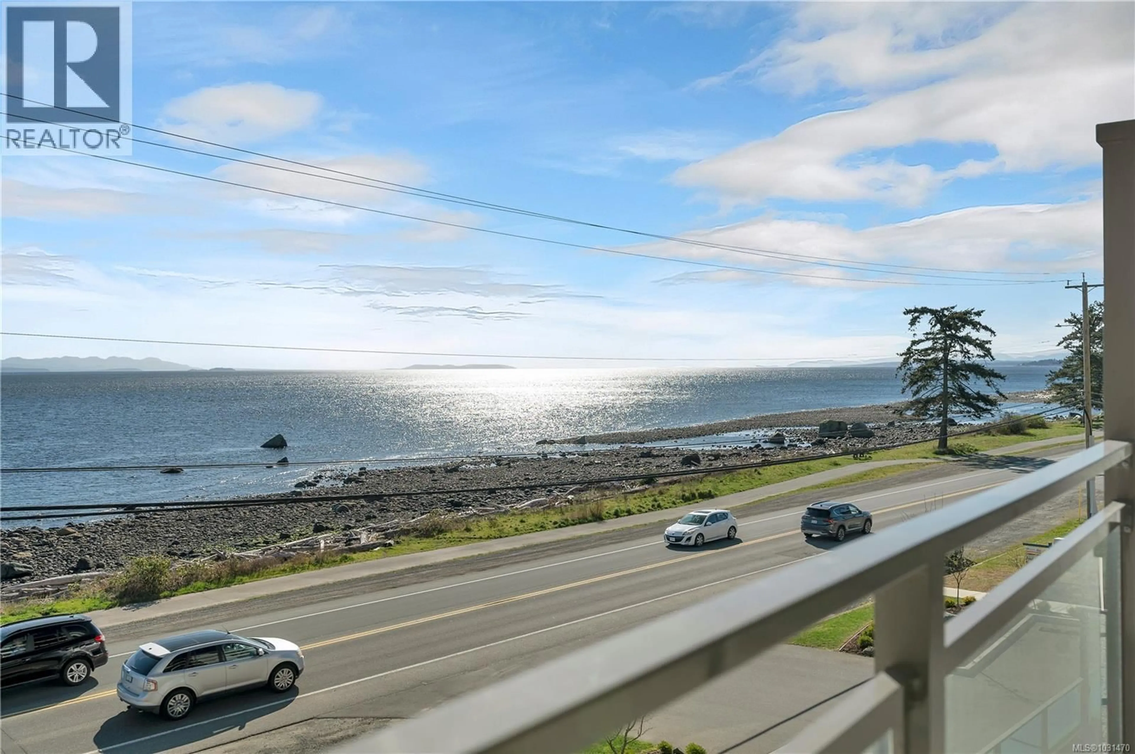 Blurry image for 304 - 536 ISLAND HIGHWAY SOUTH, Campbell River British Columbia V9W1A5