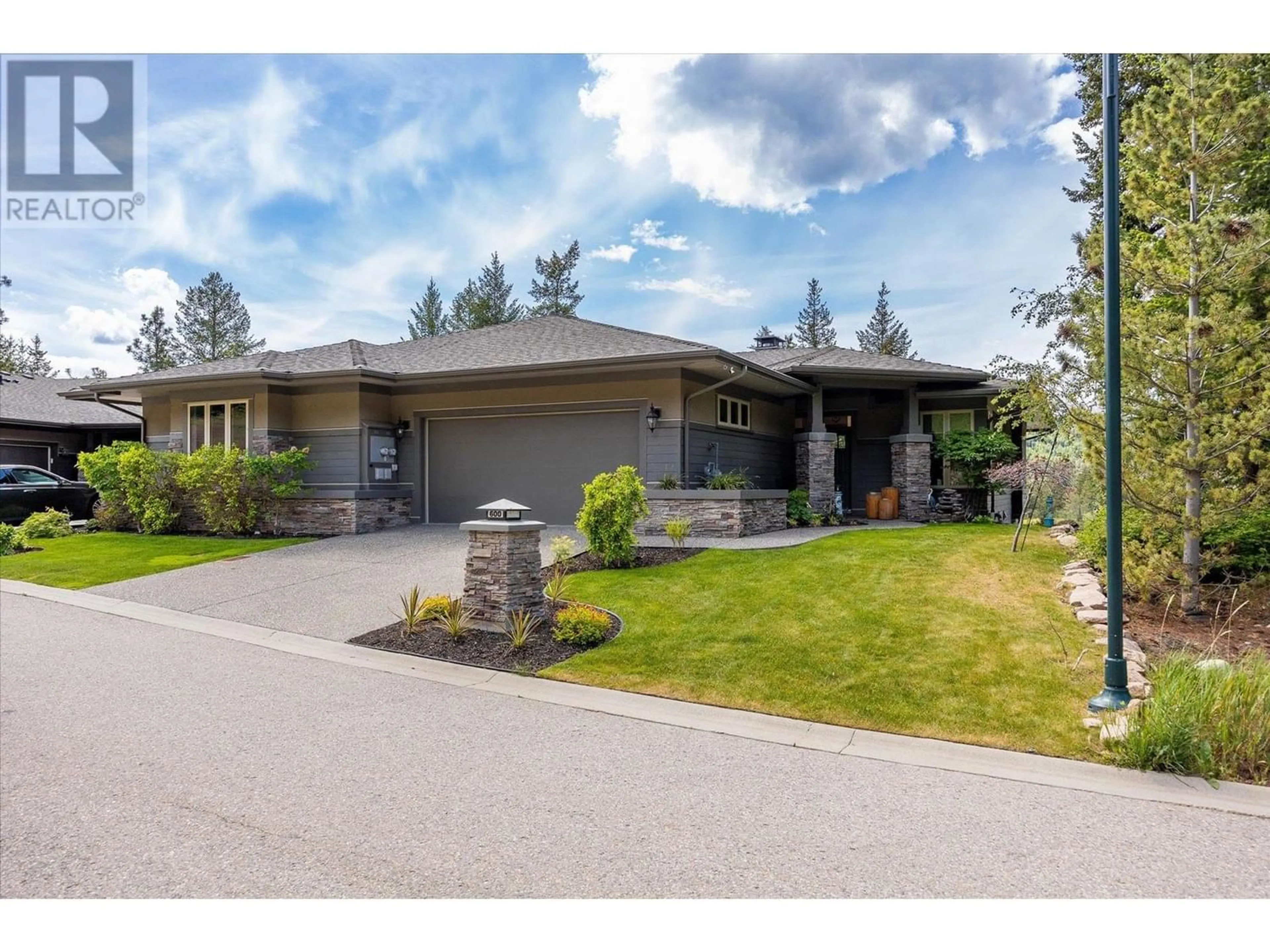 Frontside or backside of a home for 600 Birdie Lake Court, Vernon British Columbia V1H2K3