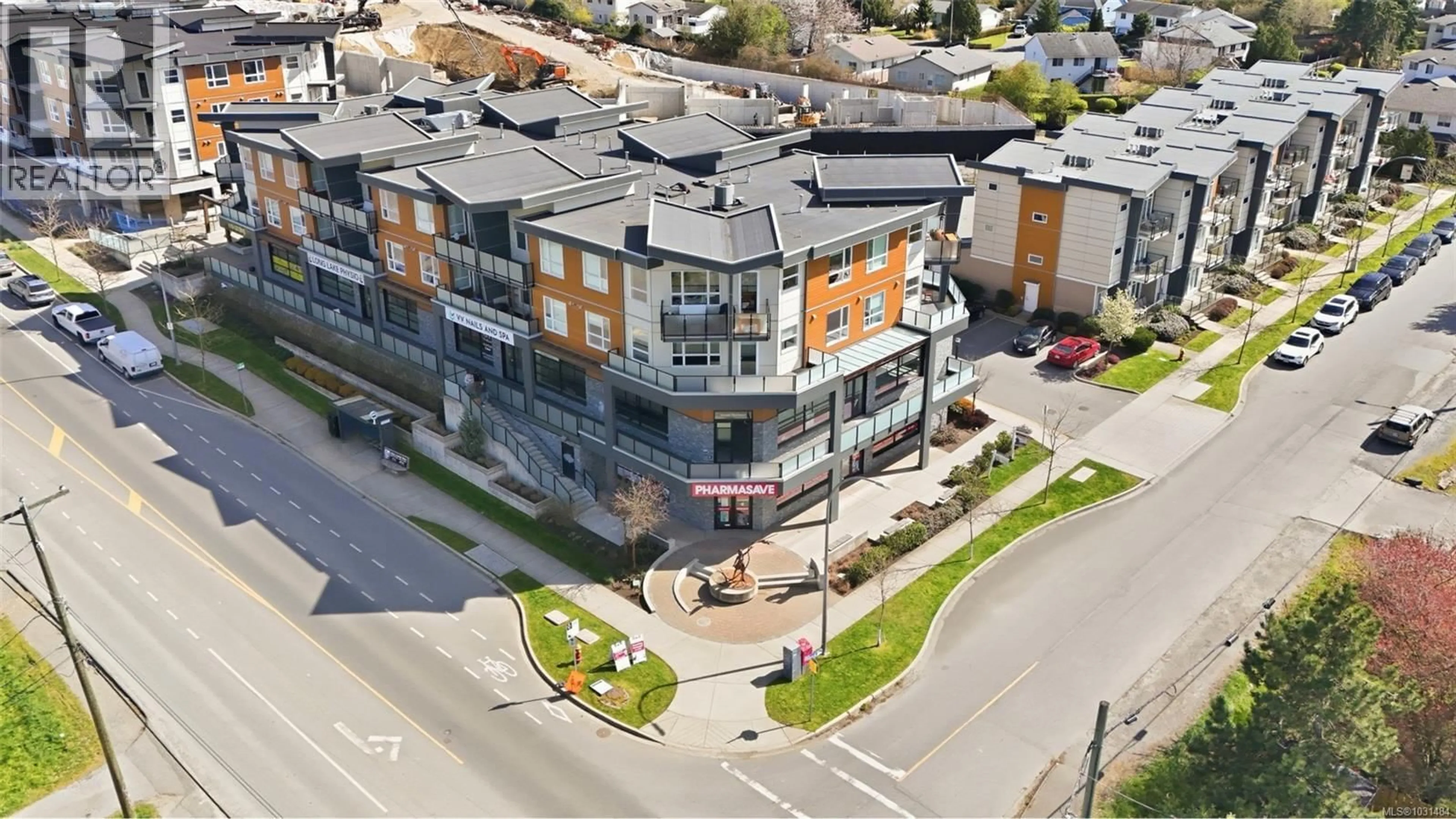 A pic from outside/outdoor area/front of a property/back of a property/a pic from drone, street for 205 - 525 THIRD STREET, Nanaimo British Columbia V9R1W7
