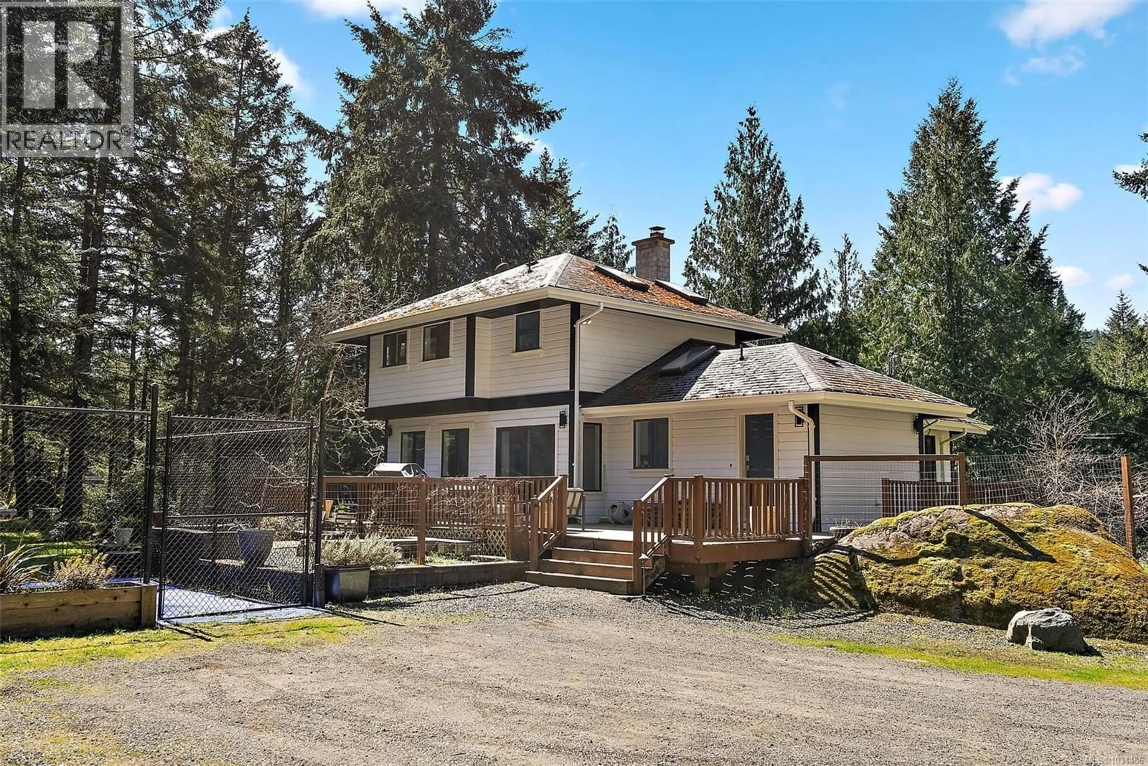 Home with vinyl exterior material, street for 1725 MILLSTREAM ROAD, Highlands British Columbia V9B6E7